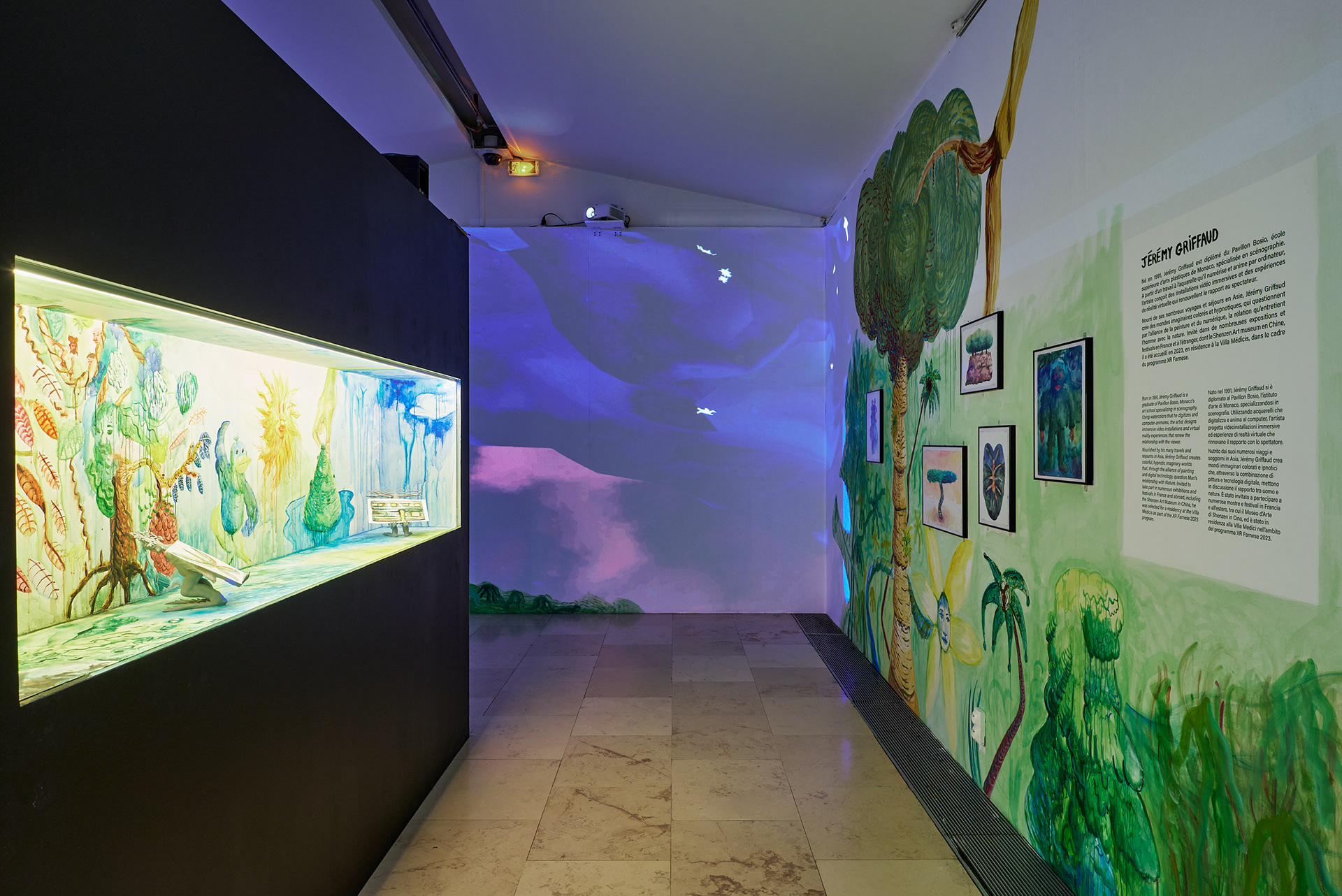 Jérémy Griffaud, Sous le ciel, 2024, série de dessins préparatoires (aquarelle sur papier) et peinture murale in situ (vitrine). Courtesy de l’artiste. Vue de l’exposition au musée national Marc Chagall, Nice. Photo : © musées nationaux du XXe siècle des Alpes-Maritimes / Anthony Lanneretonne © Adagp, Paris, 2024.