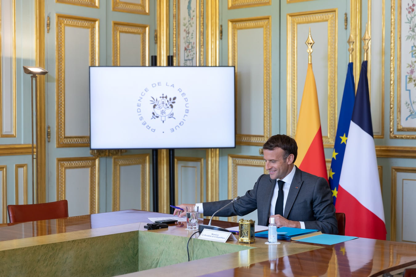 2021-05-31, Entretien bilatéral en visioconférence avec Angela Merkel, chancelière fédérale d'Allemagne, Élysée
