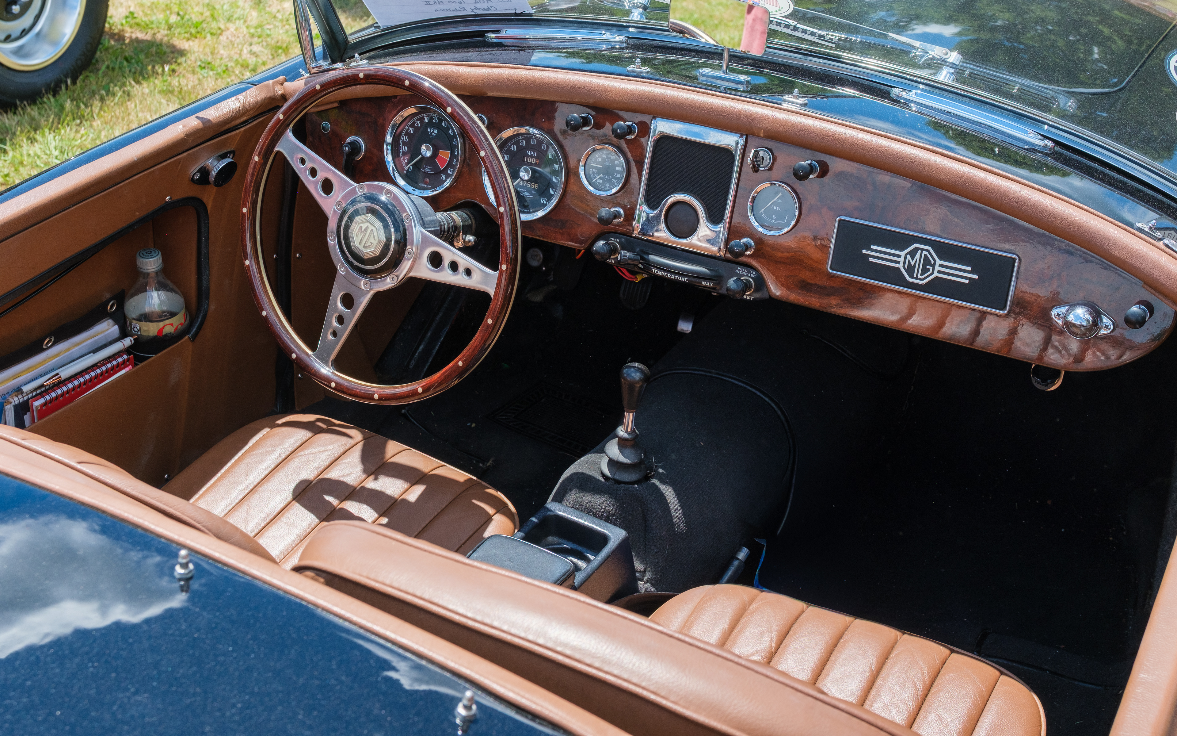 260621-704 MG Dash