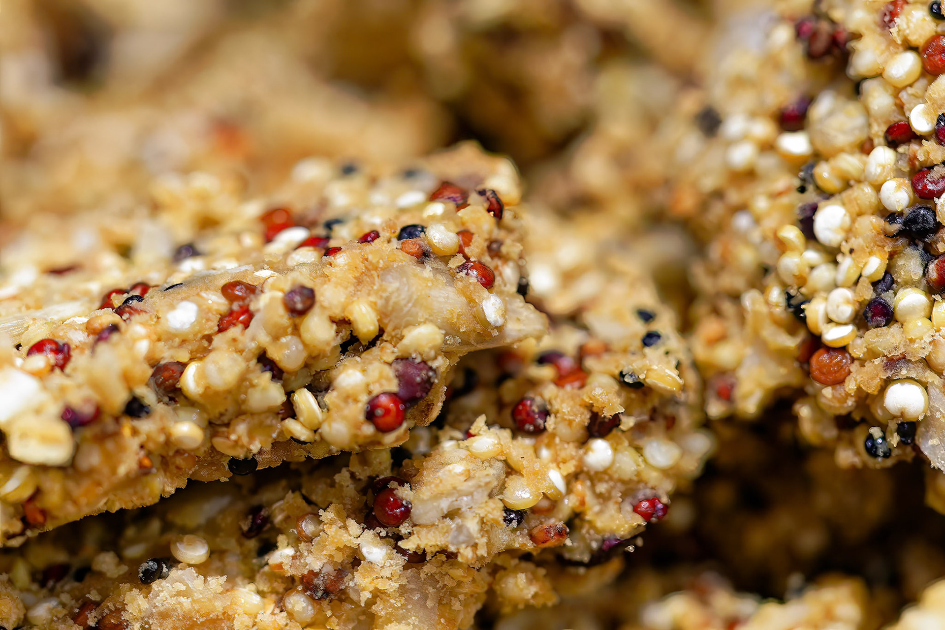 Peanut Butter Quinoa Protein Bars