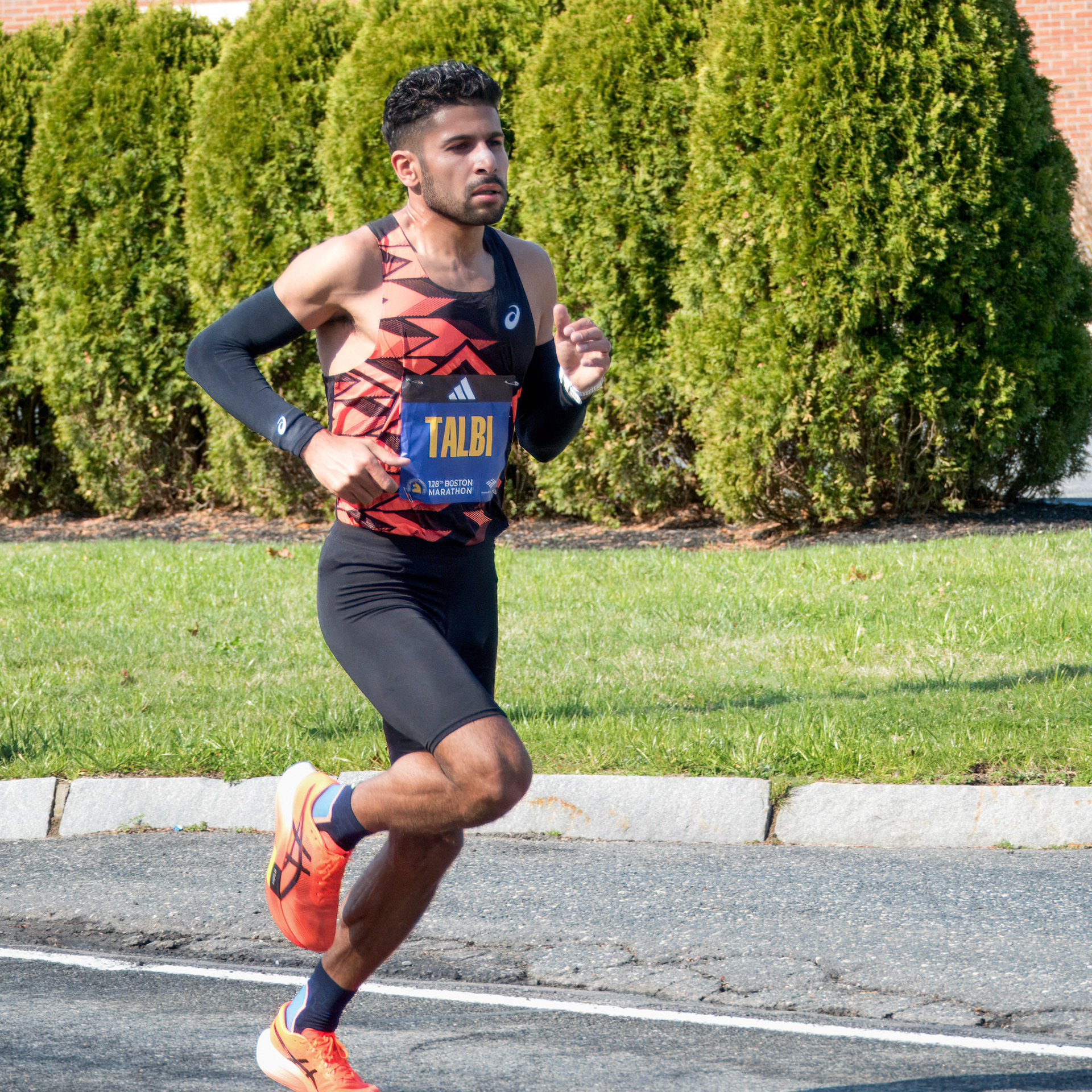 24415026 Talbi, Zouhair; Front Running Man