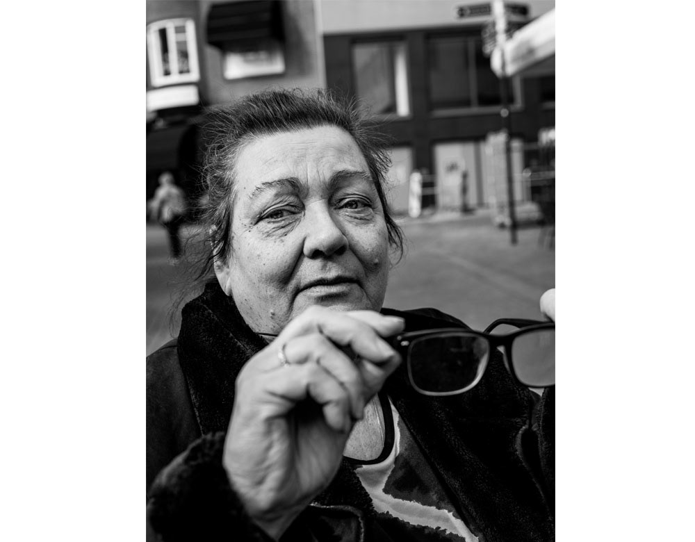 Cilia (65): 'Achter het geranium zitten wil ik niet. Daarom doe ik nu vrijwilligerswerk.'