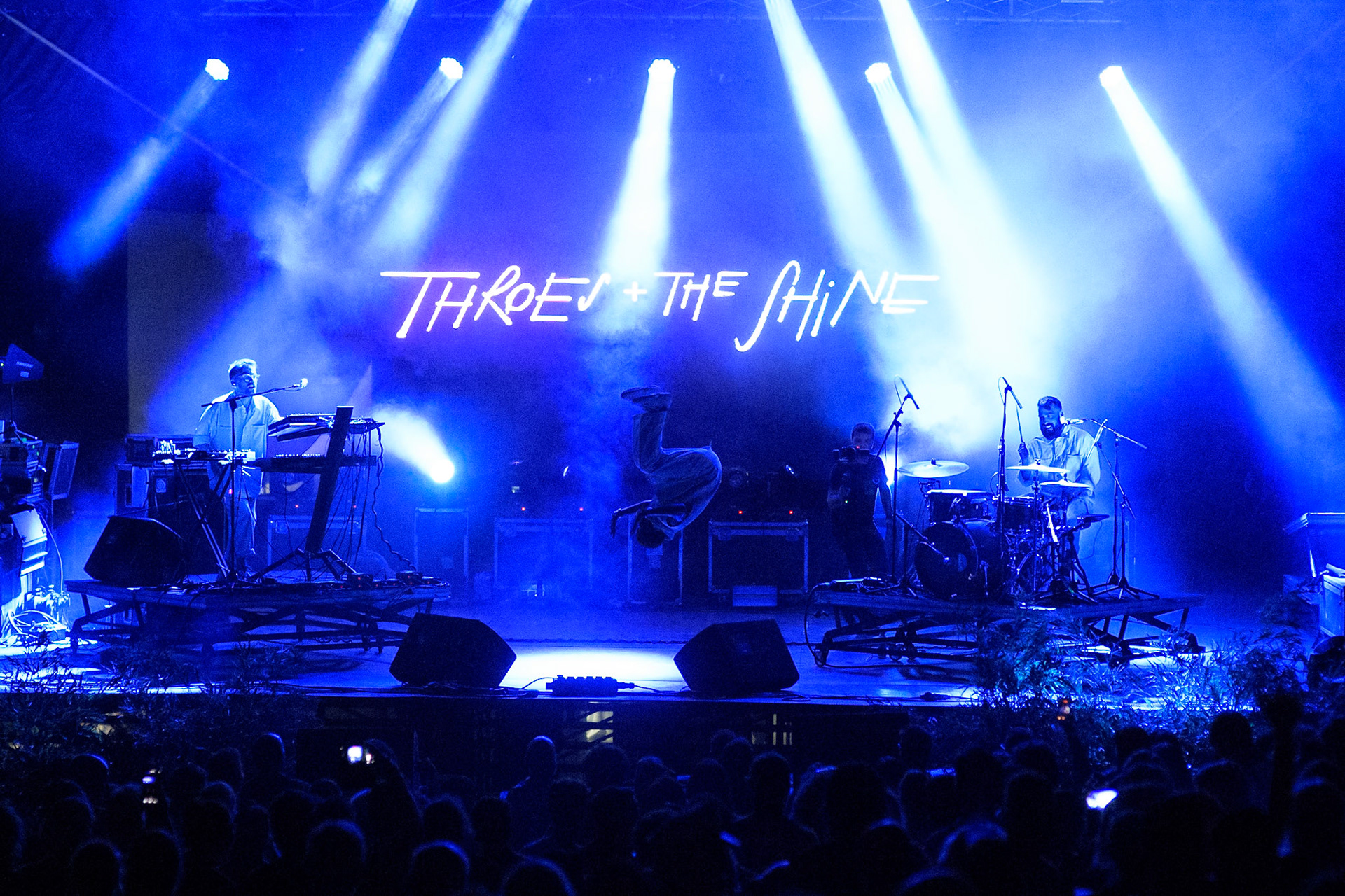 Throes+The Shine - Azores Burning Summer