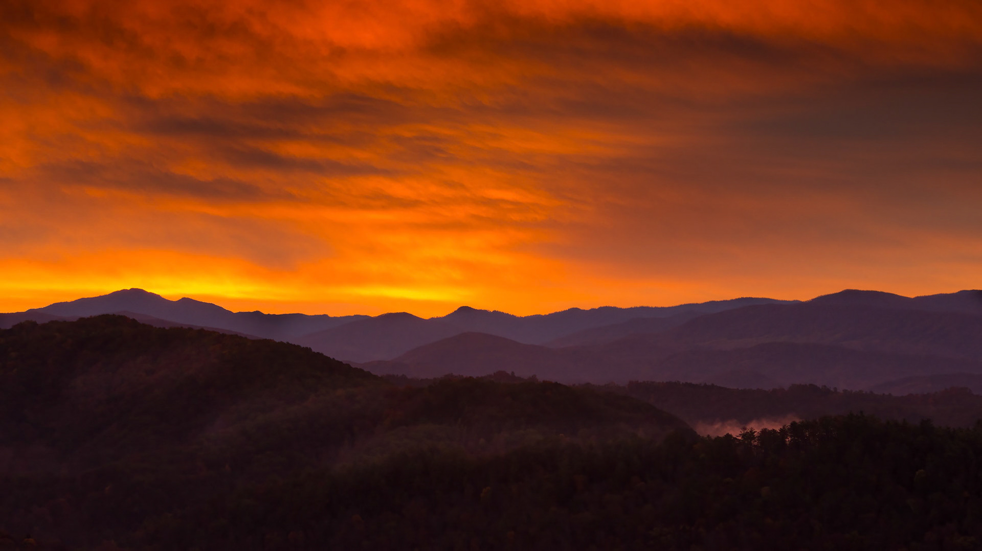 Great Smoky Mountain NP Sunrise on Foothills Parkway