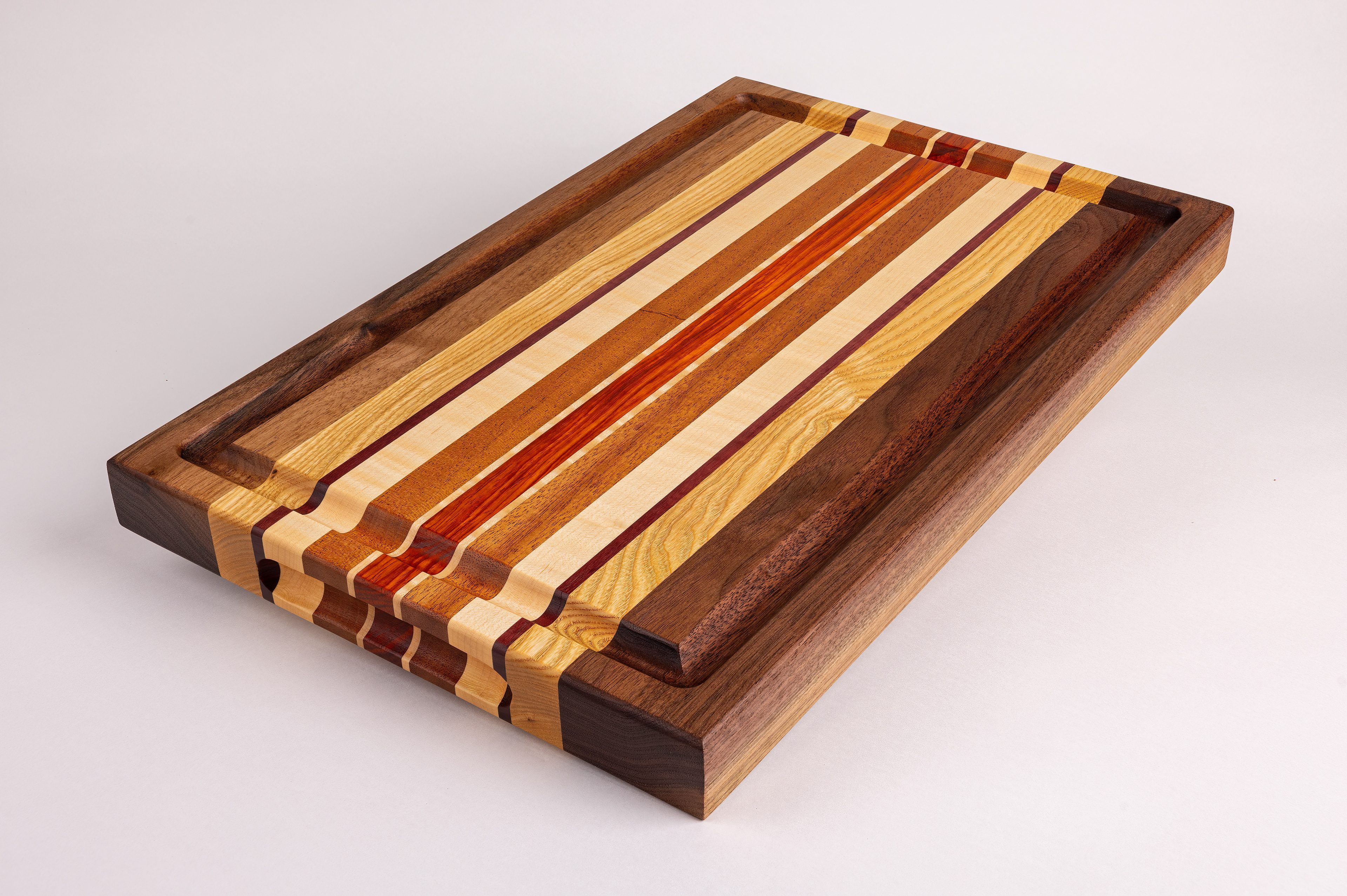 Juice Groove Cutting Board