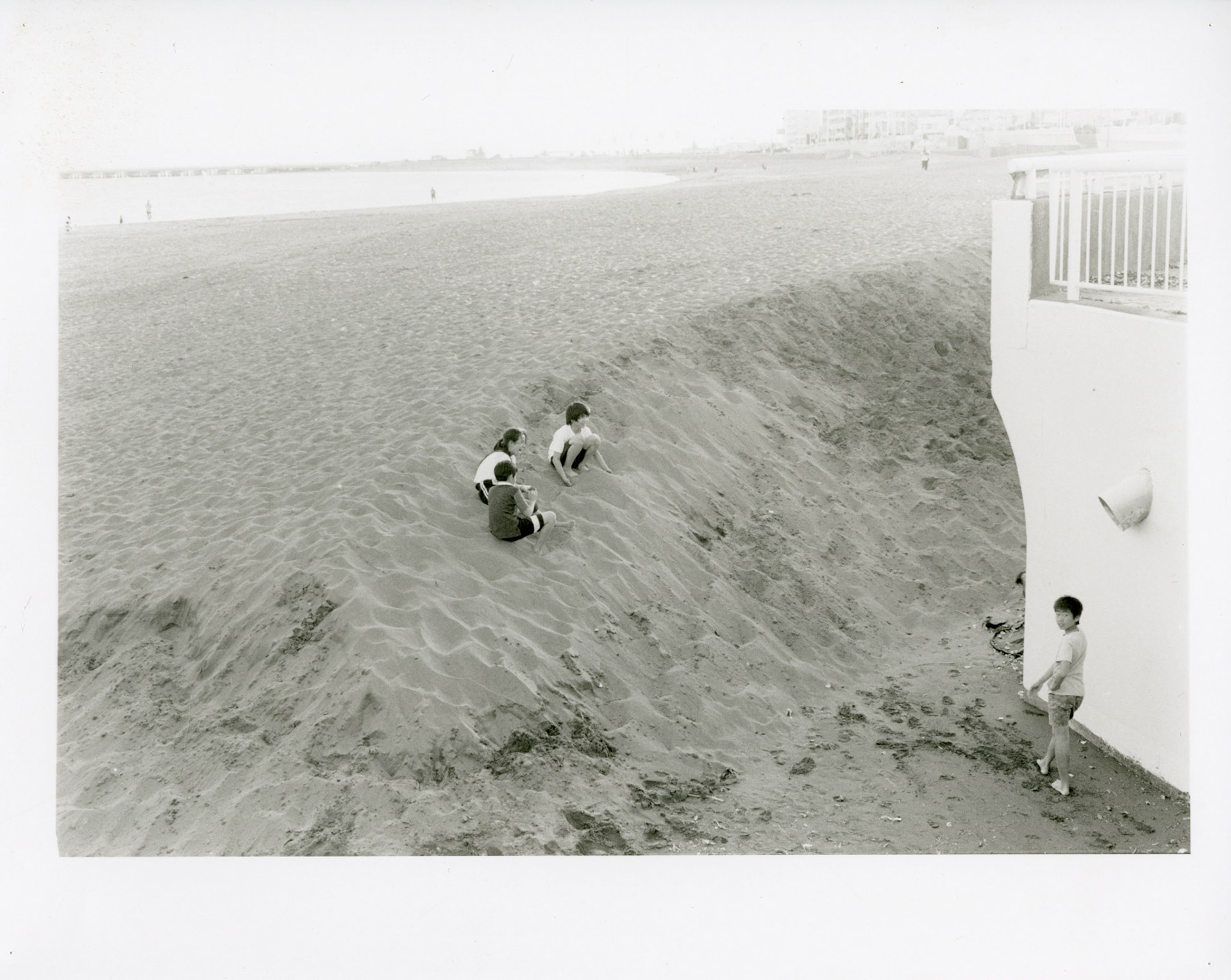 YUGURE: GELATIN SILVER PRINT
