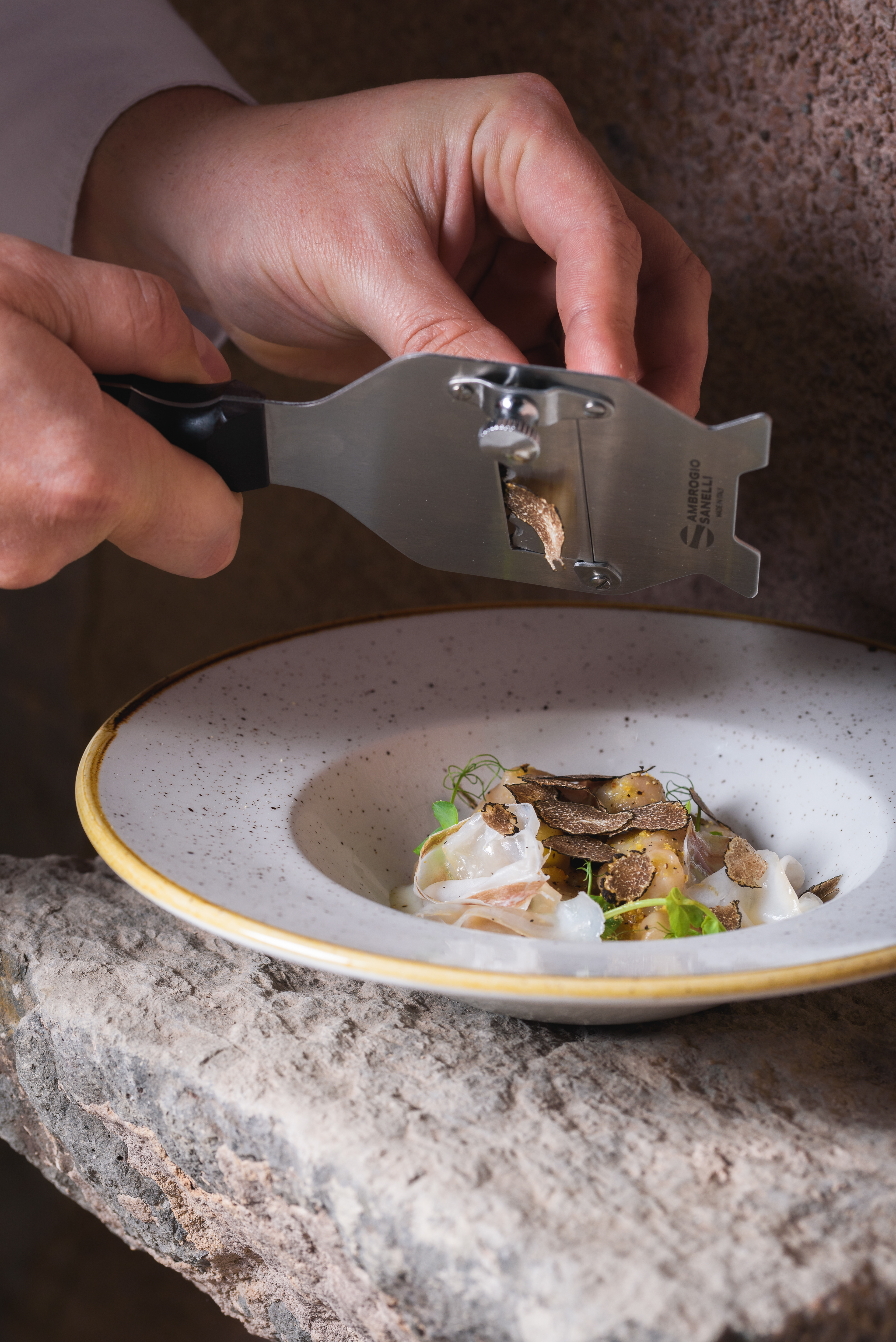 Food photography La Contea - Piatti signature per Hoko Studio con composizione artistica.