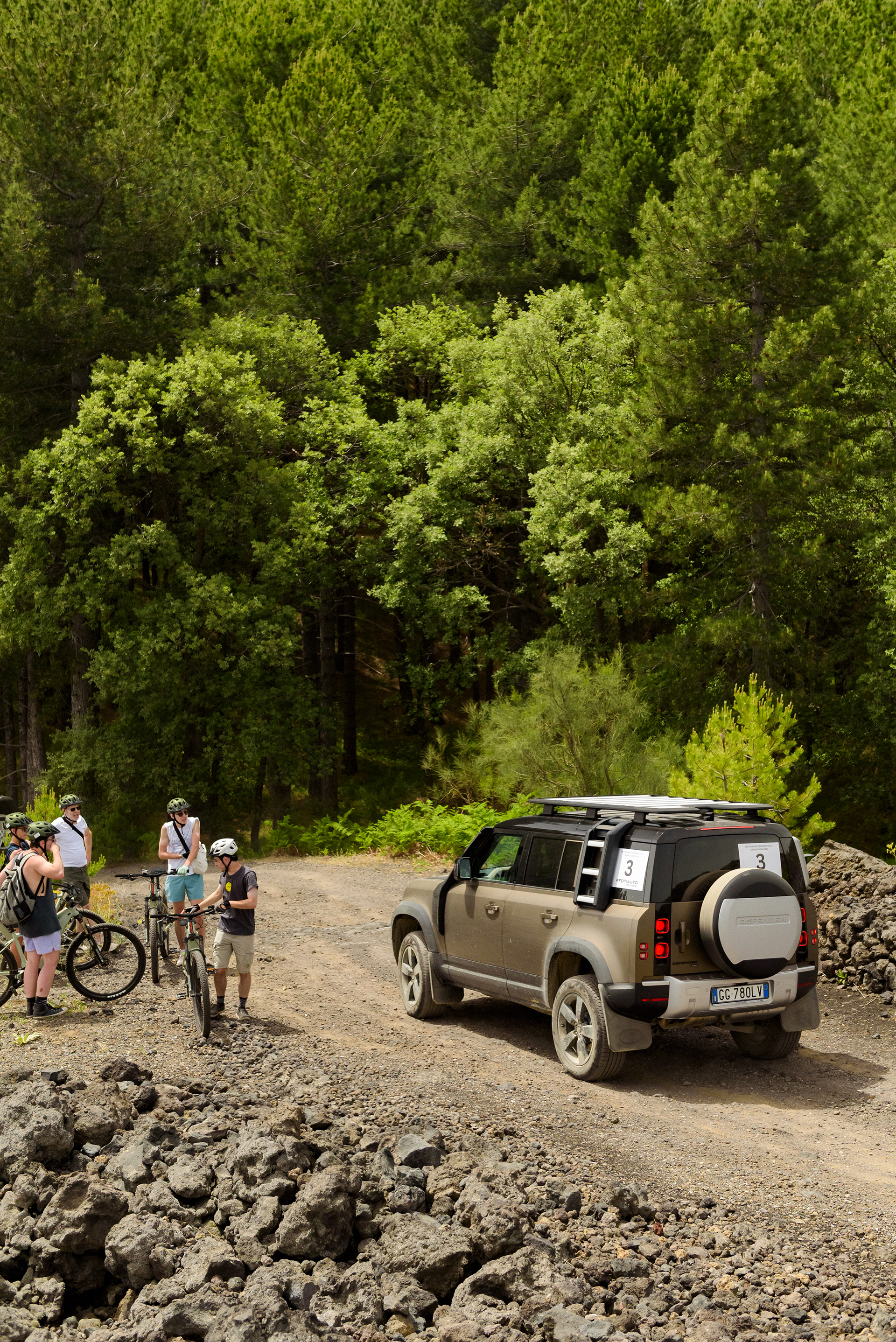 Automotive event photography Land Rover - Experience reportage per Hoko Studio approccio cinematografico