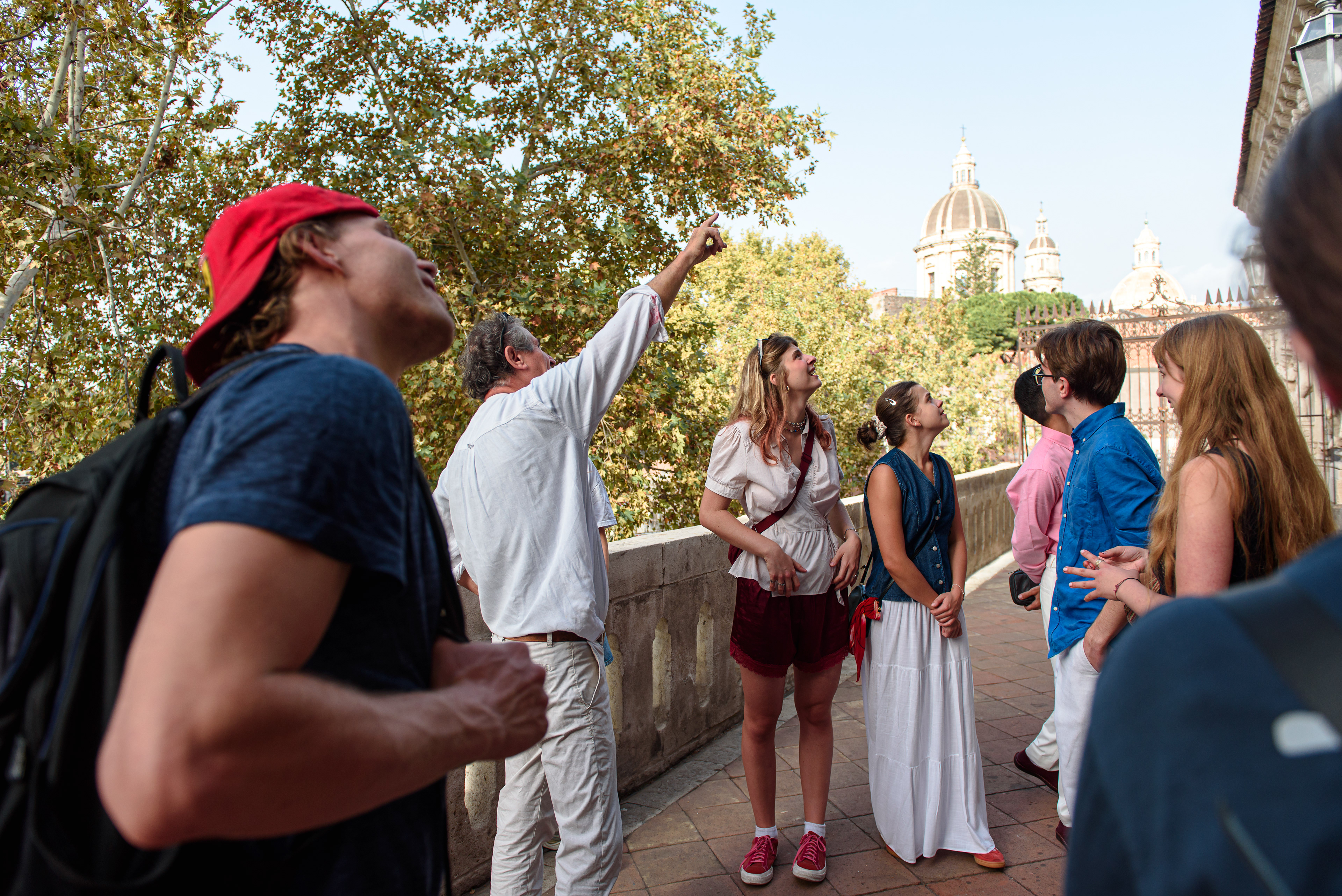 Erasmus event photography Abadir Catania - Welcome tour Palazzo Biscari stile reportagistico.