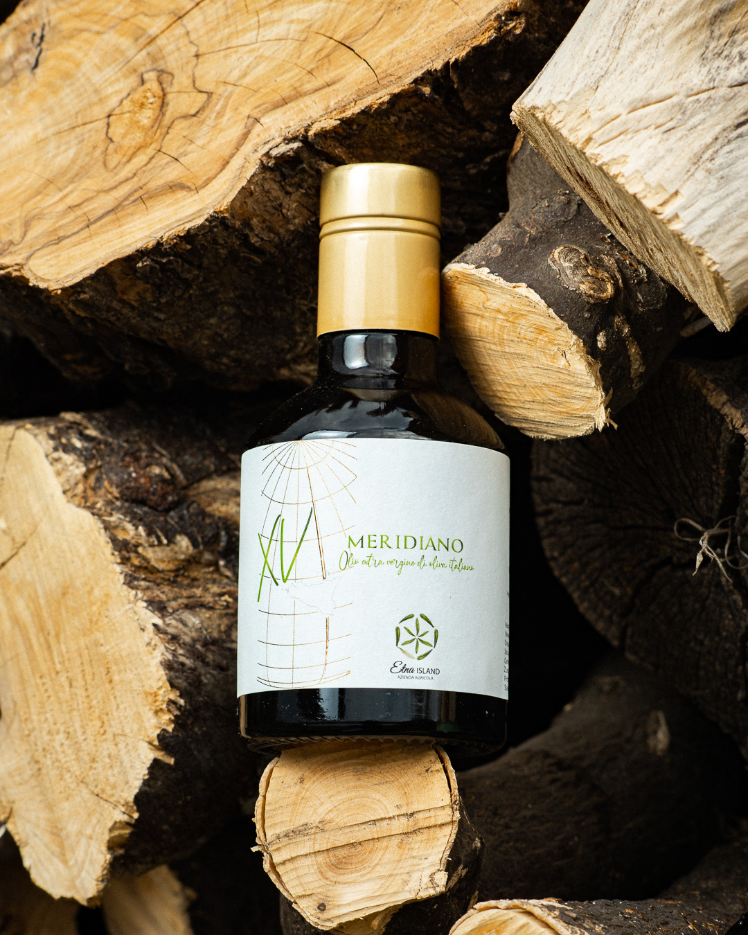 Olio Product photography Etna Island - Premium olive oil stile narrativo autentico