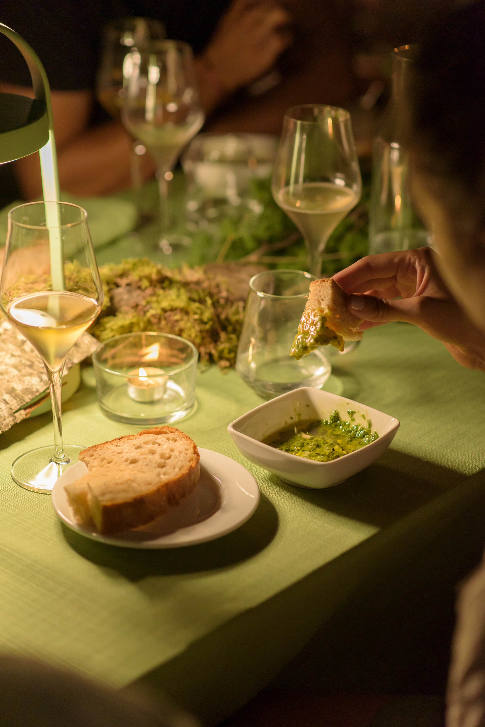 Dining experience reportage Connection - Martina Fiorito Isola Catania approccio cinematografico.