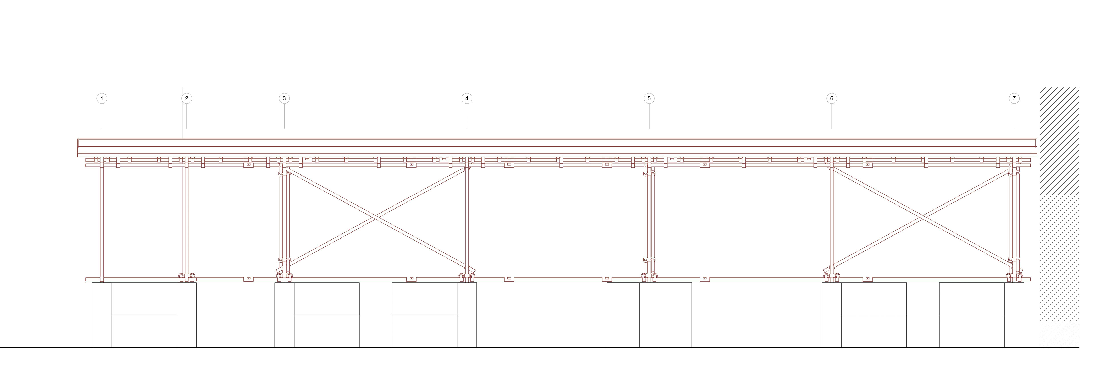 Längsansicht Pavillon Ehrenfeld – 7 Achsen à 2,0 m, aufgedoppelte Längsträger mit Gerüstkupplungen, Trapezdach und Gabionensockel entlang der Bestandswand