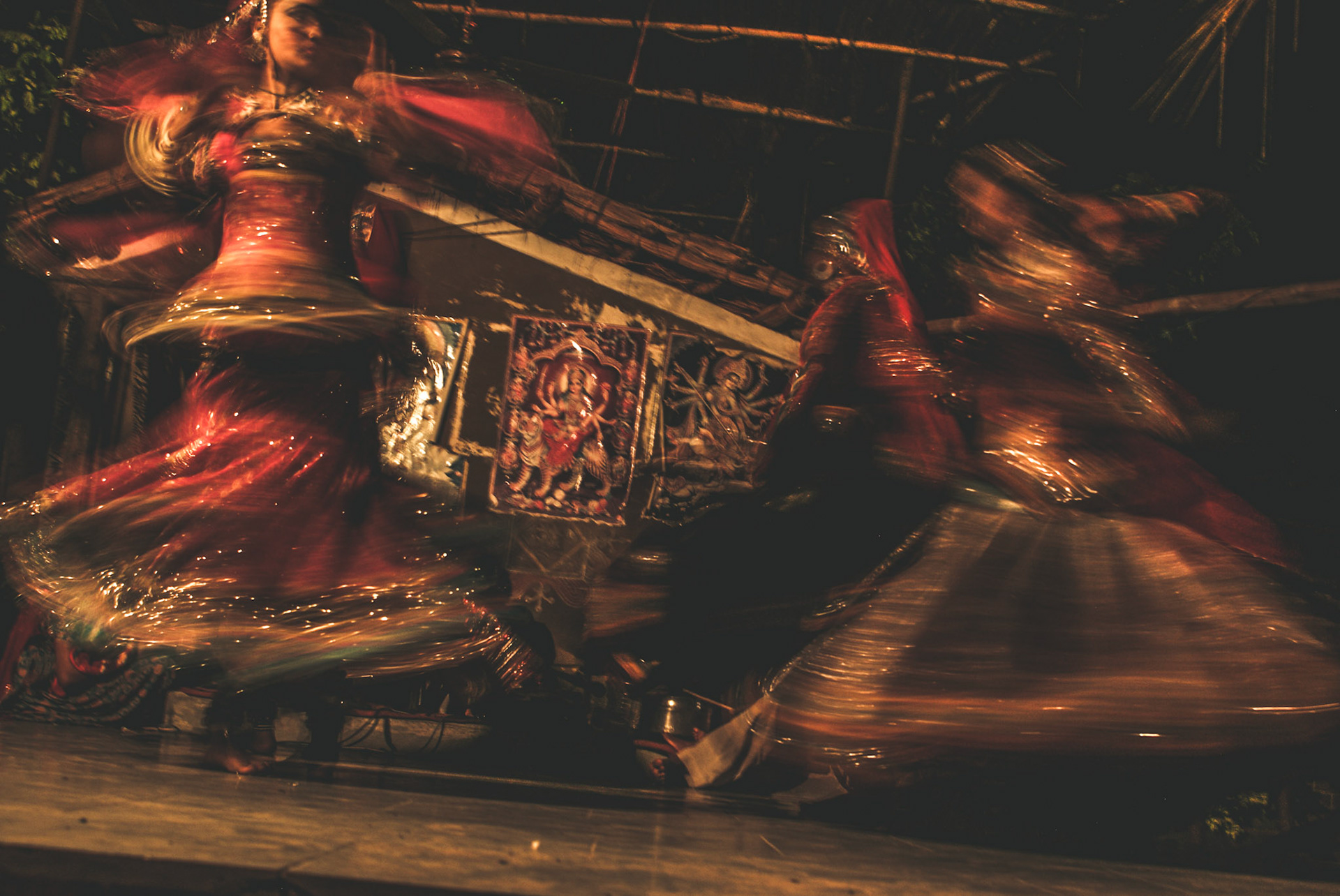 Dancers at the Chowki Dhani in Jaipur