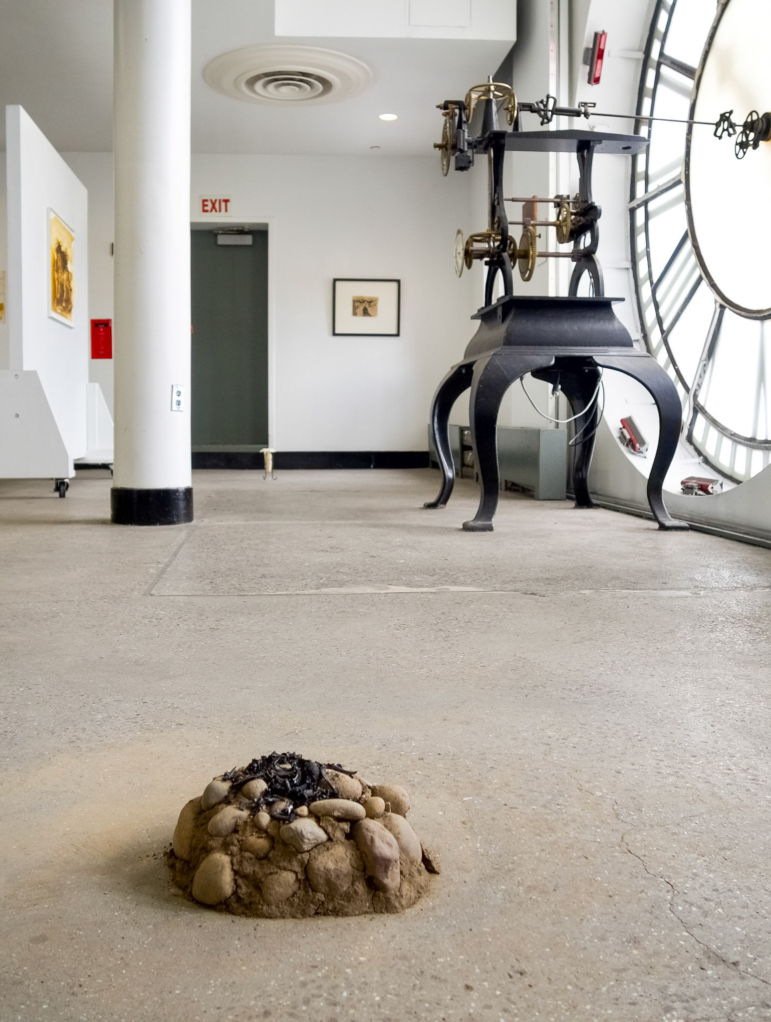 But in the end, as one Blesses said: I don’t like it’s computer face. Brooklyn earth, stones never tooled, ash, jaw and all other bones