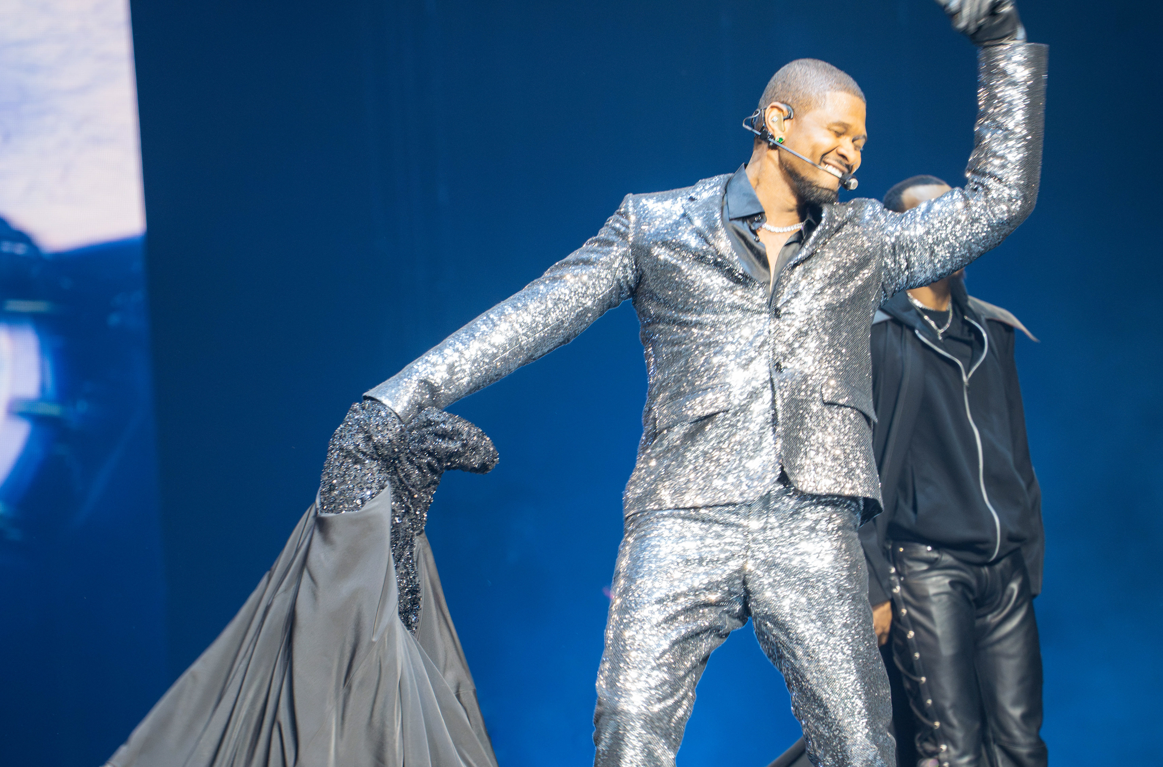 Usher concert in Paris