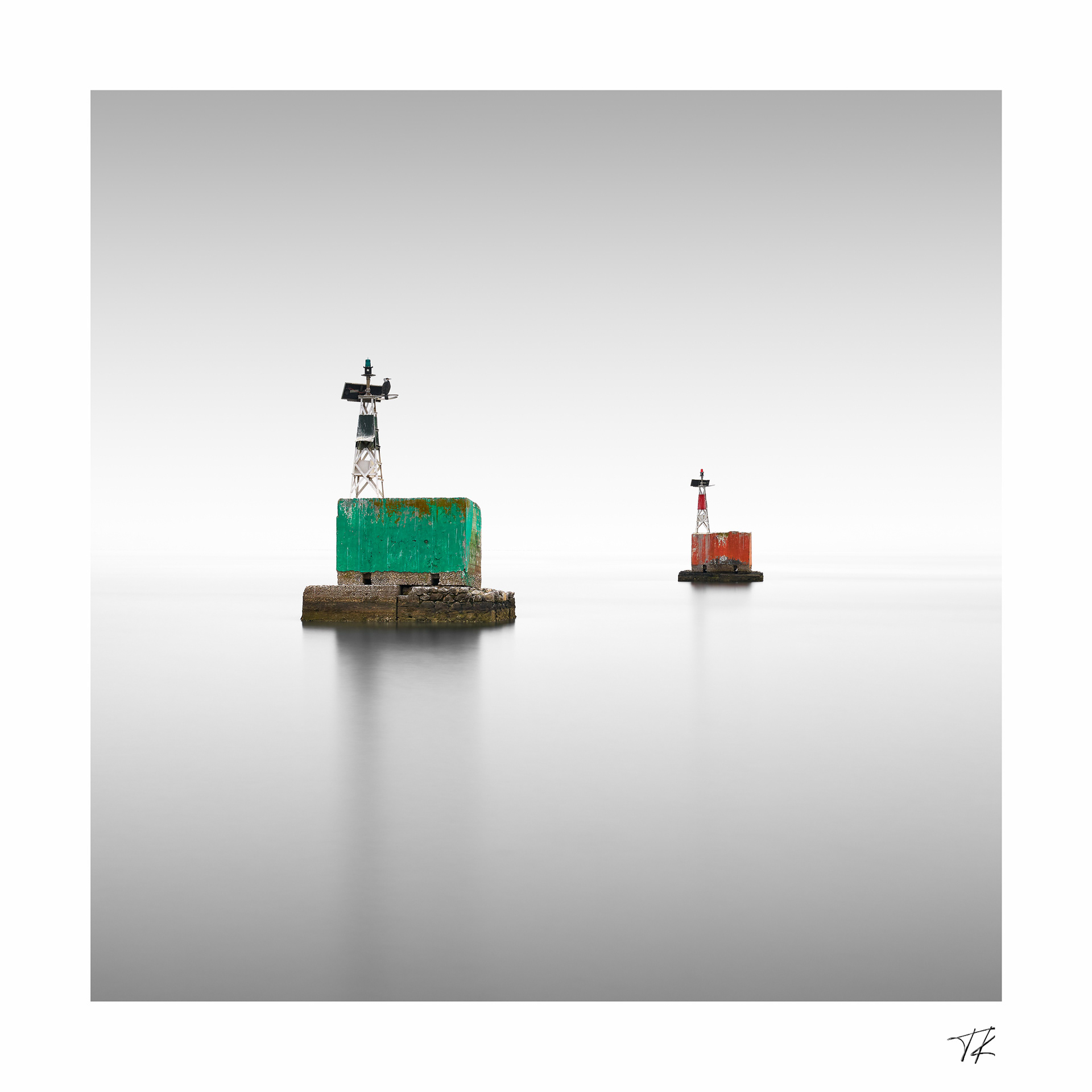 green and red silence