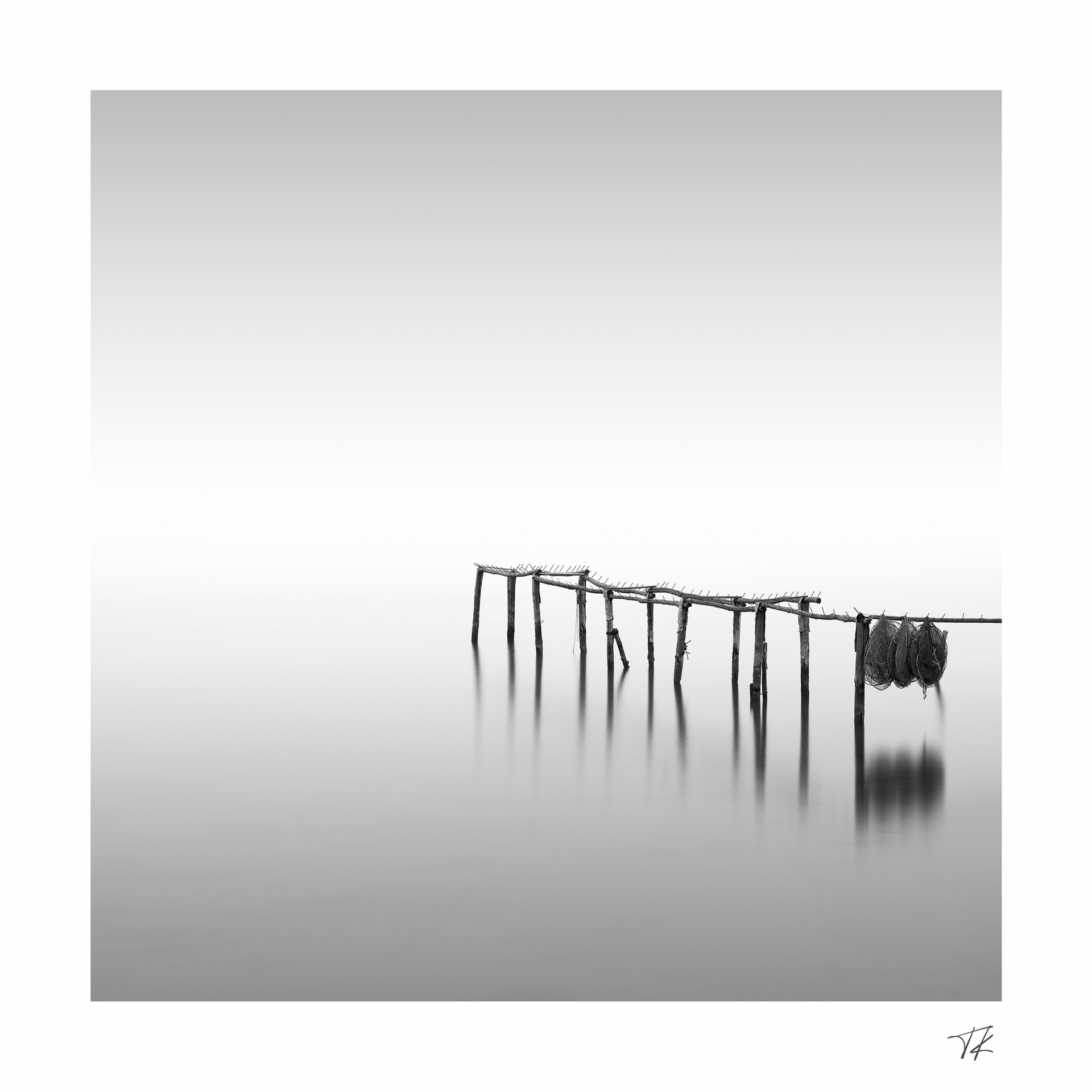 treads on water