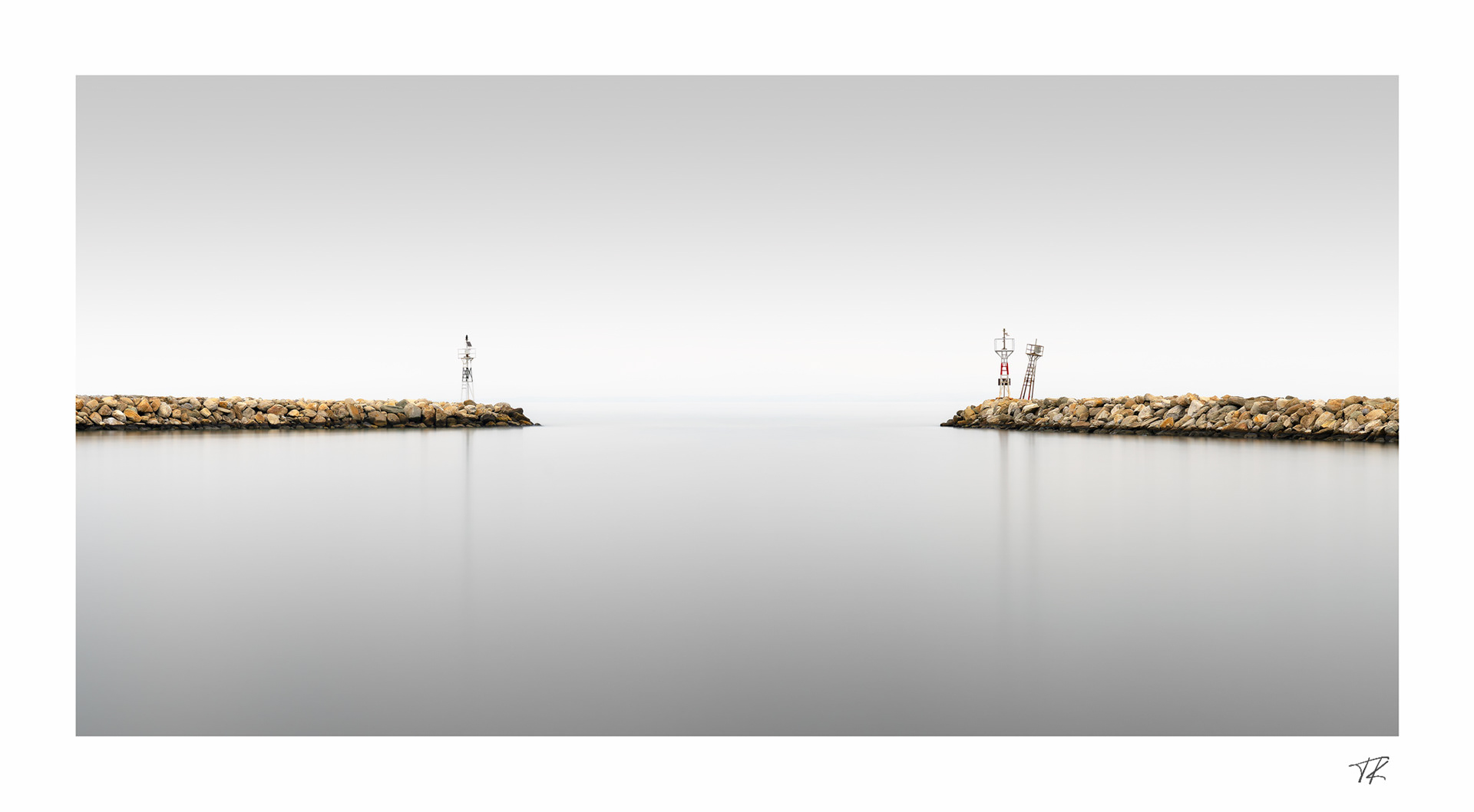 noiseless symmetry