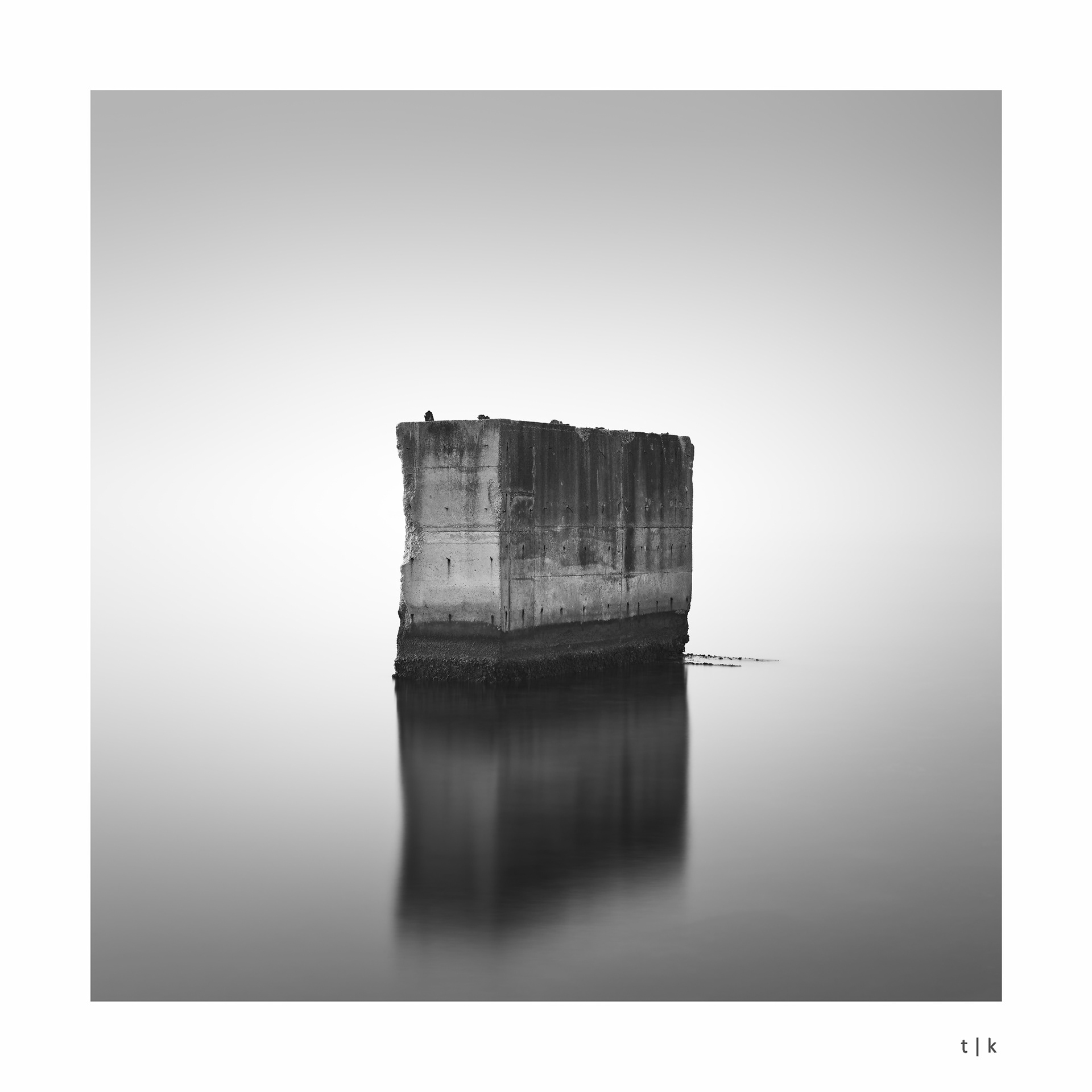 concrete pillar