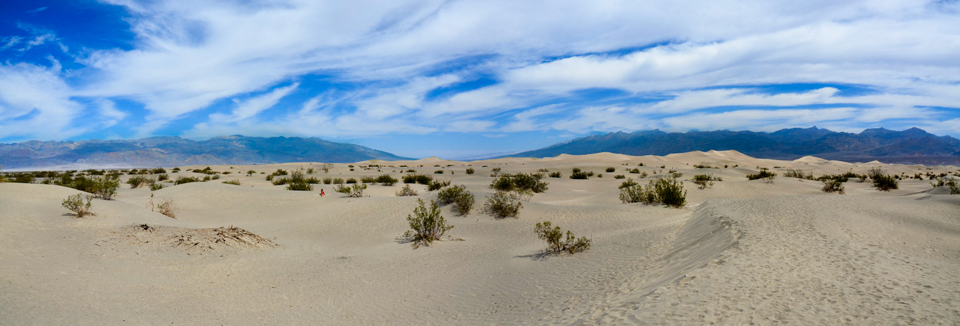 Sand dunes in Mesquite Flats, Death Valley