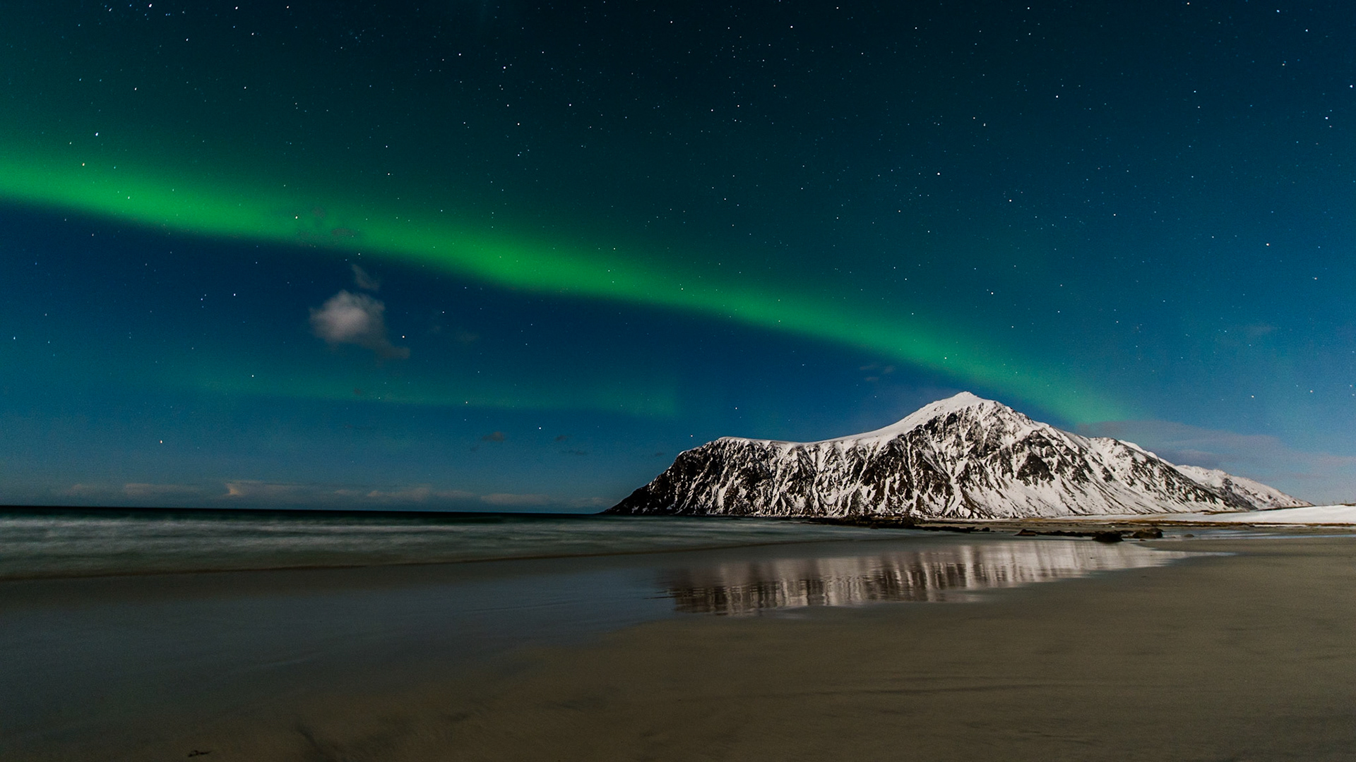 Aurora at Flakstad, Lofoten Islands