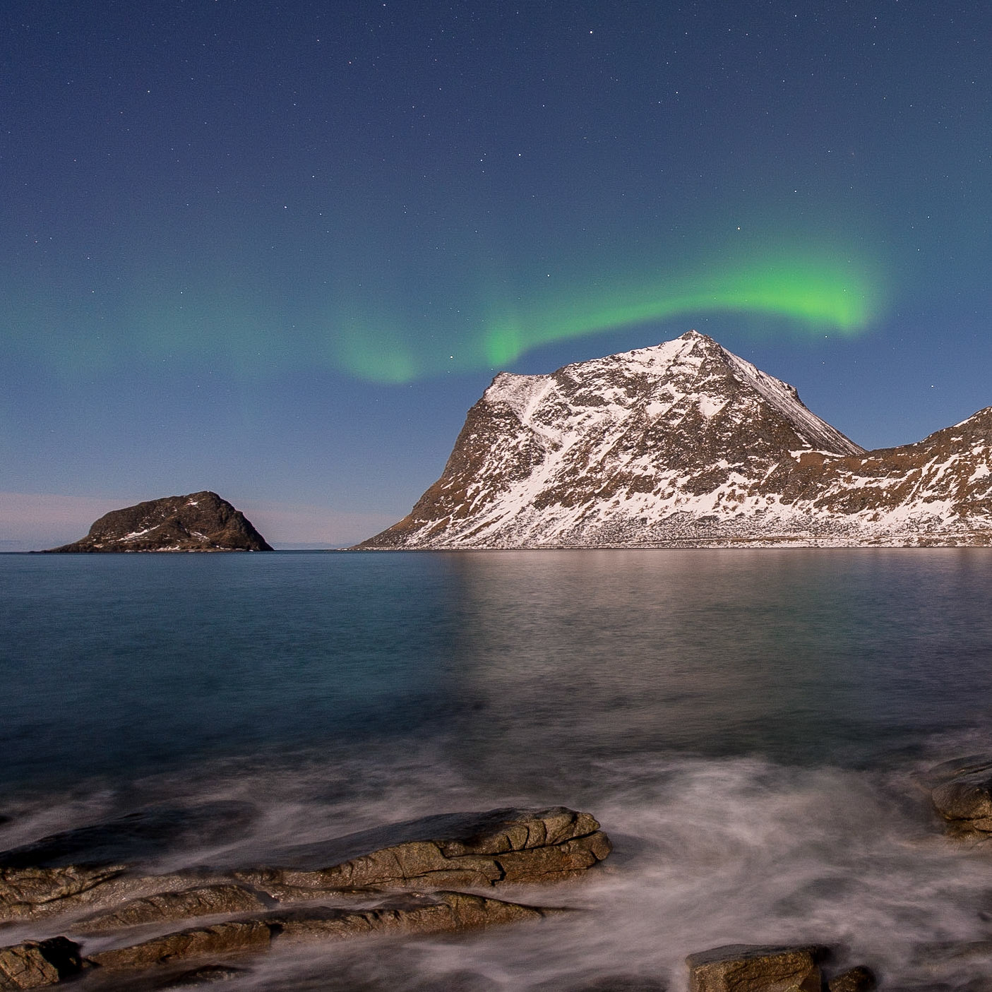 Aurora over Veggen, Lofoten Islands