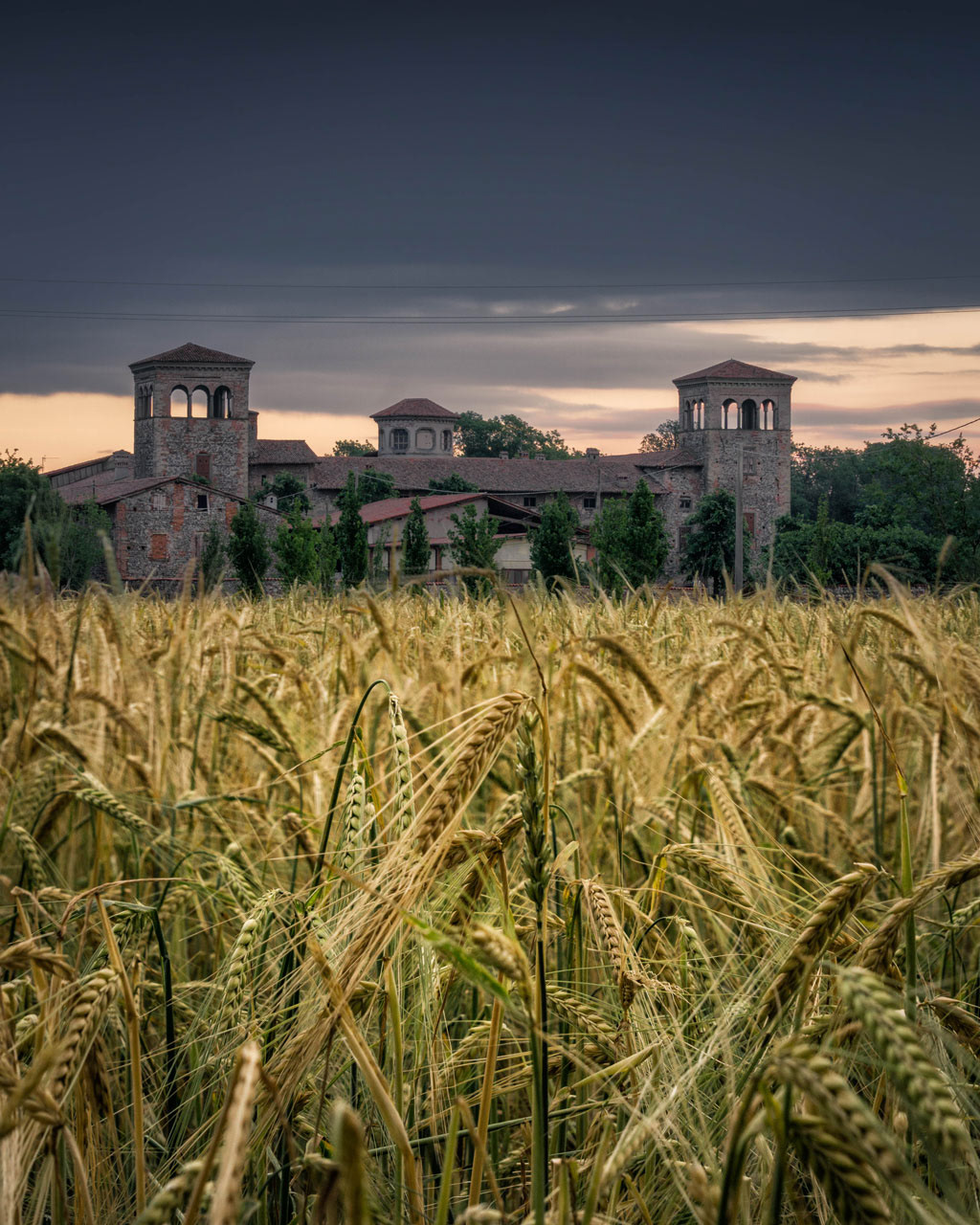 Cavernago castle