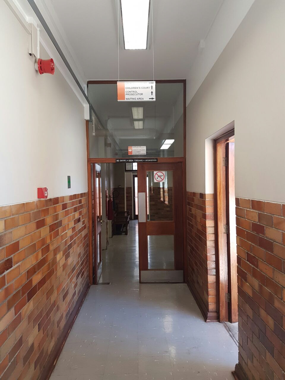 ROBERTSON MAGISTRATE SIGNANGE