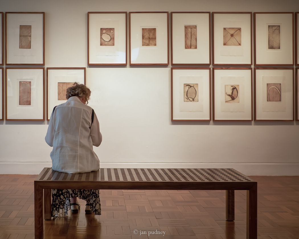 Gallery people 4