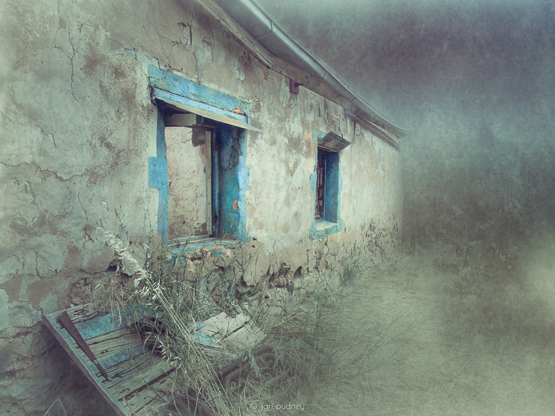 Cottage at Lochiel