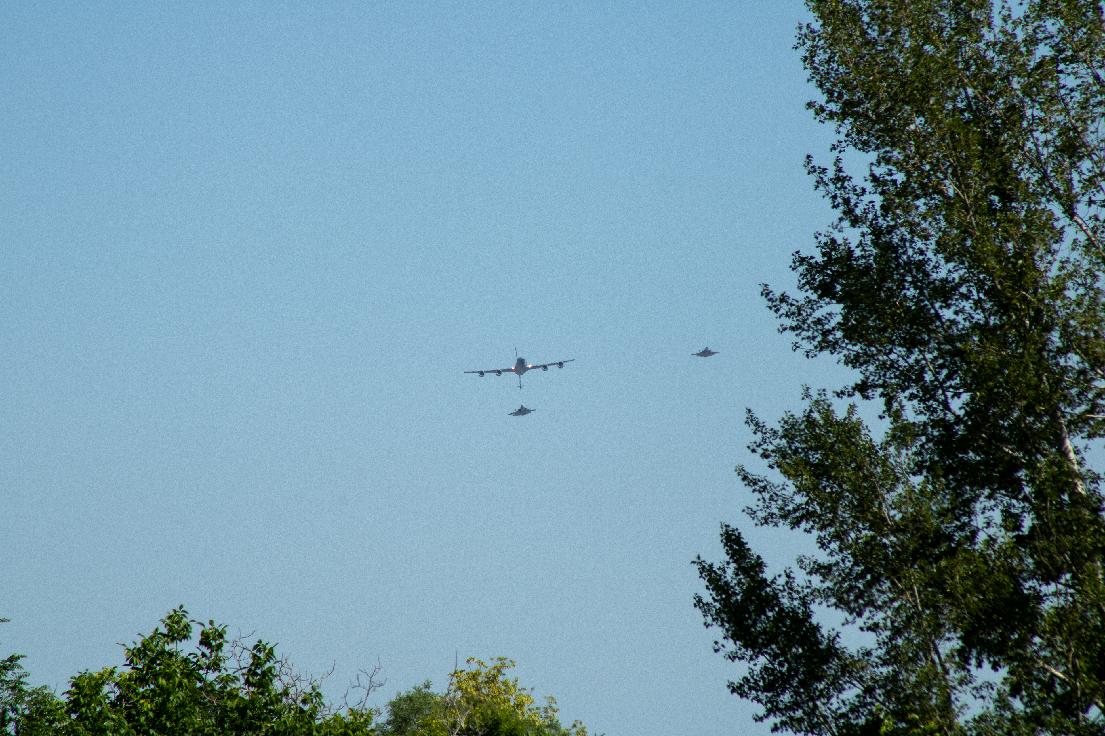Skybound Legacy: A Century of Aerial Refueling Commemorated in Utah's Flyovers
