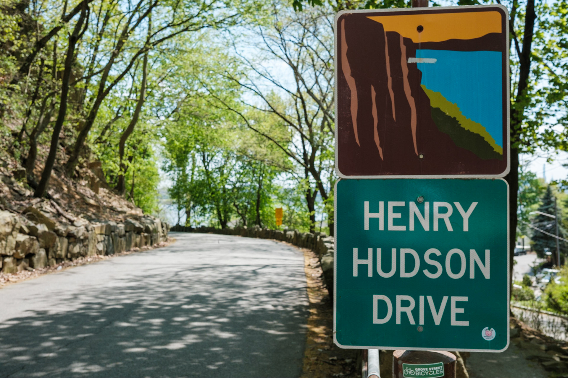 Henry Hudson Drive/Trail