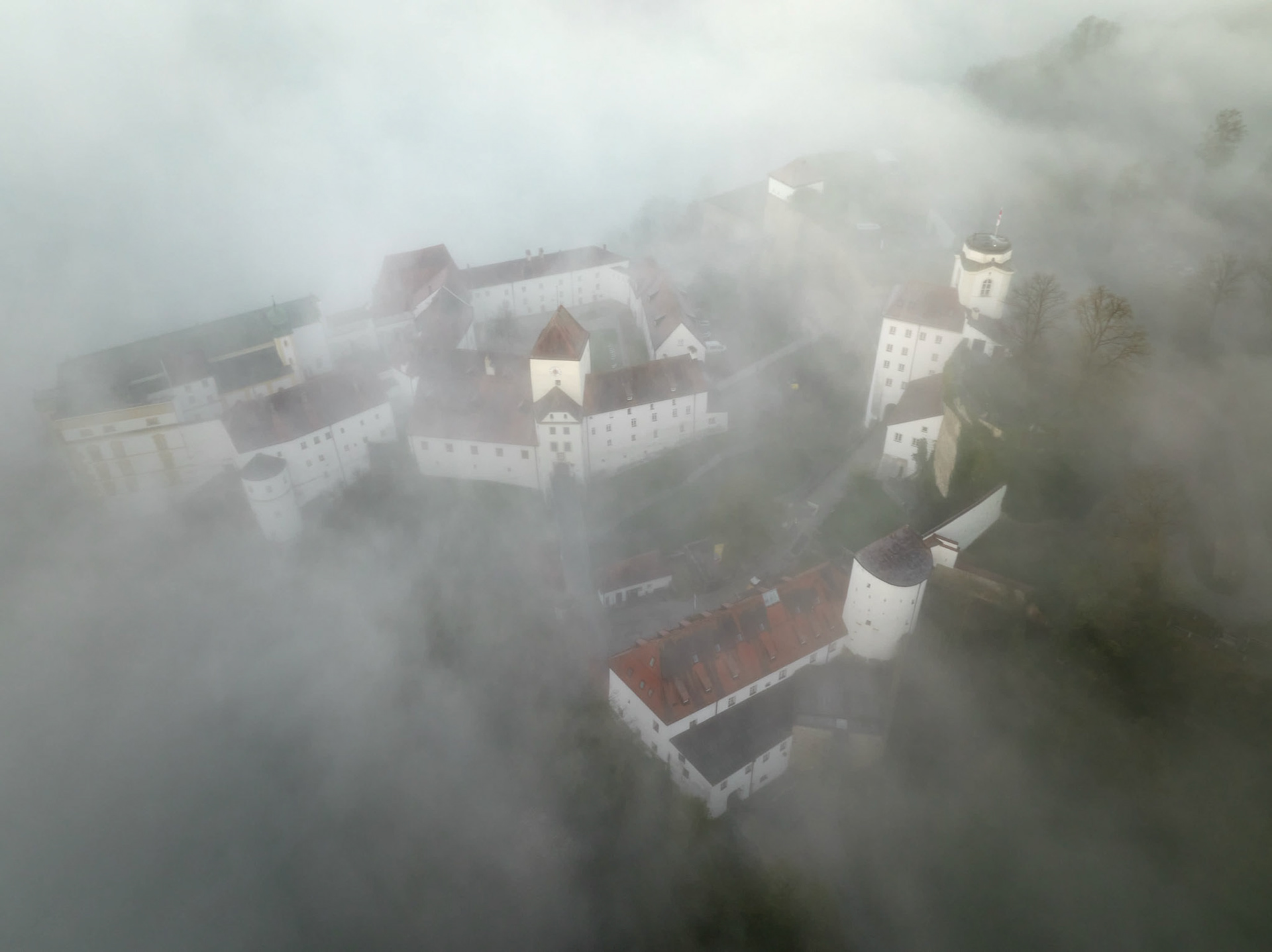 Veste Oberhaus im Nebel
