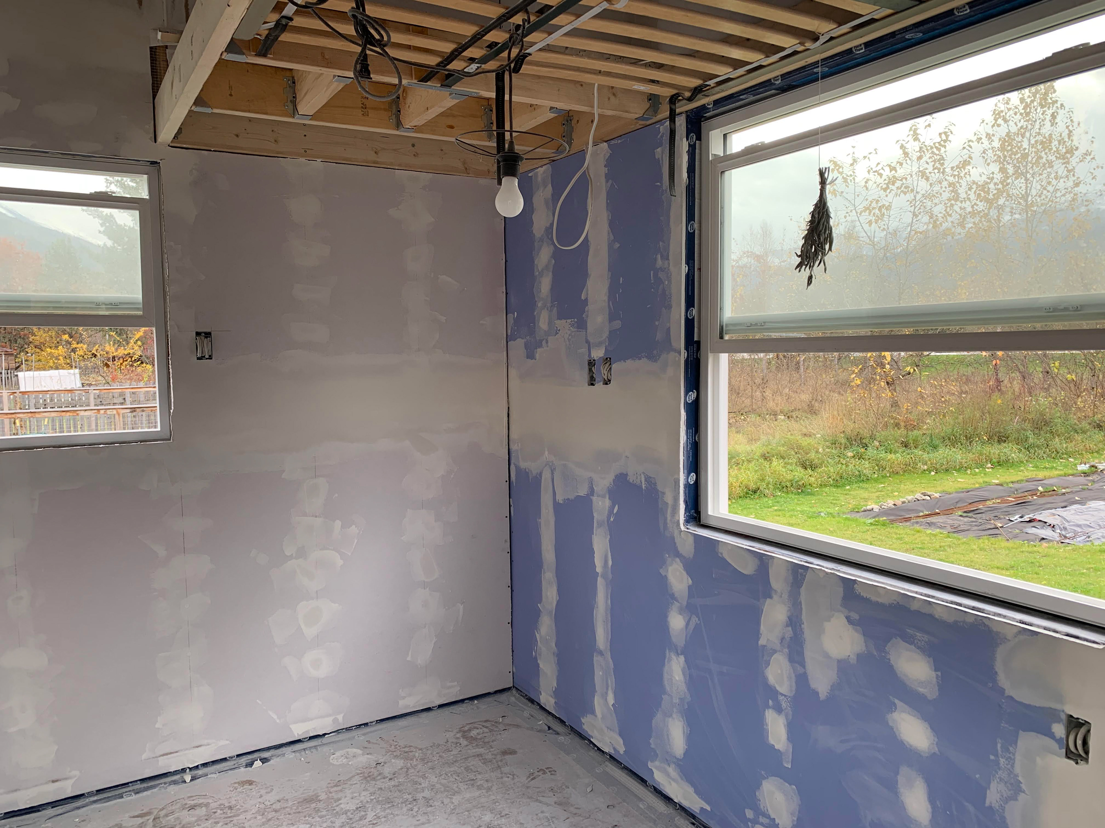 Sealing the drywall