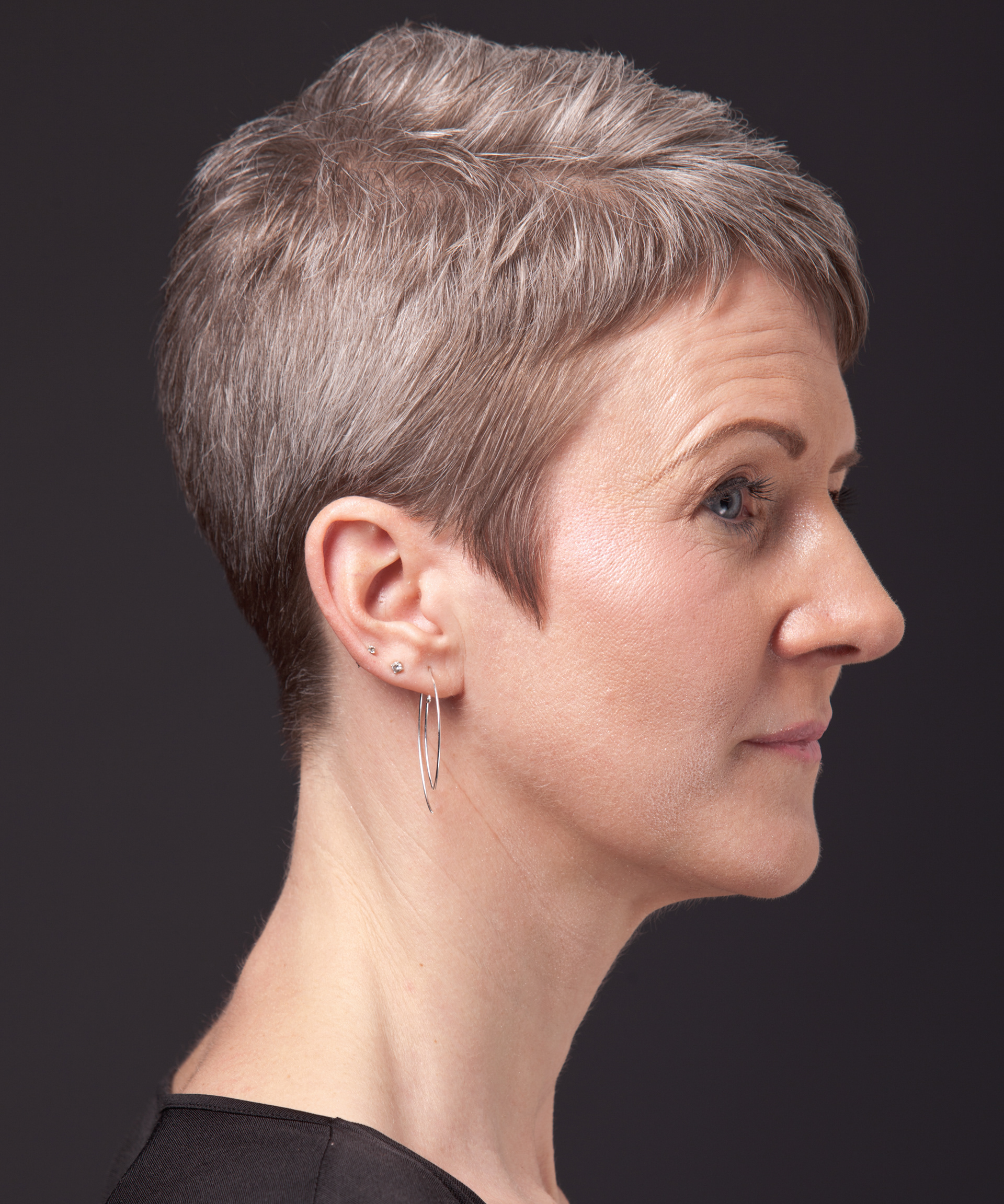 MODEL: BRENDA CLIPPER & RAZOR CUT