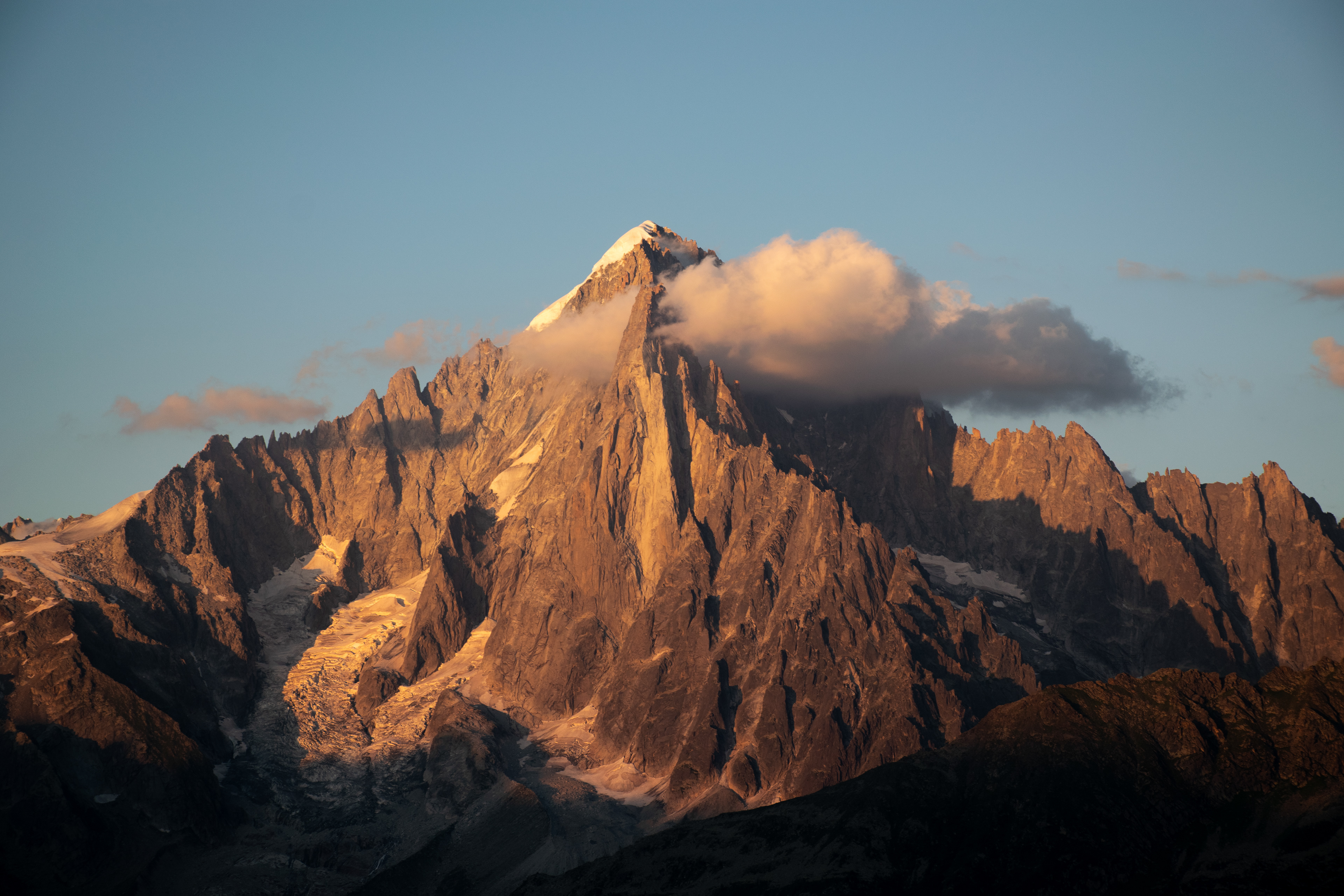Les Drus (3,754m) & L'Aiguille Verte (4,121m)  - Massif du Mont-Blanc, Chamonix, France - NikonD5300 80mm 1/125 f/8 ISO 100