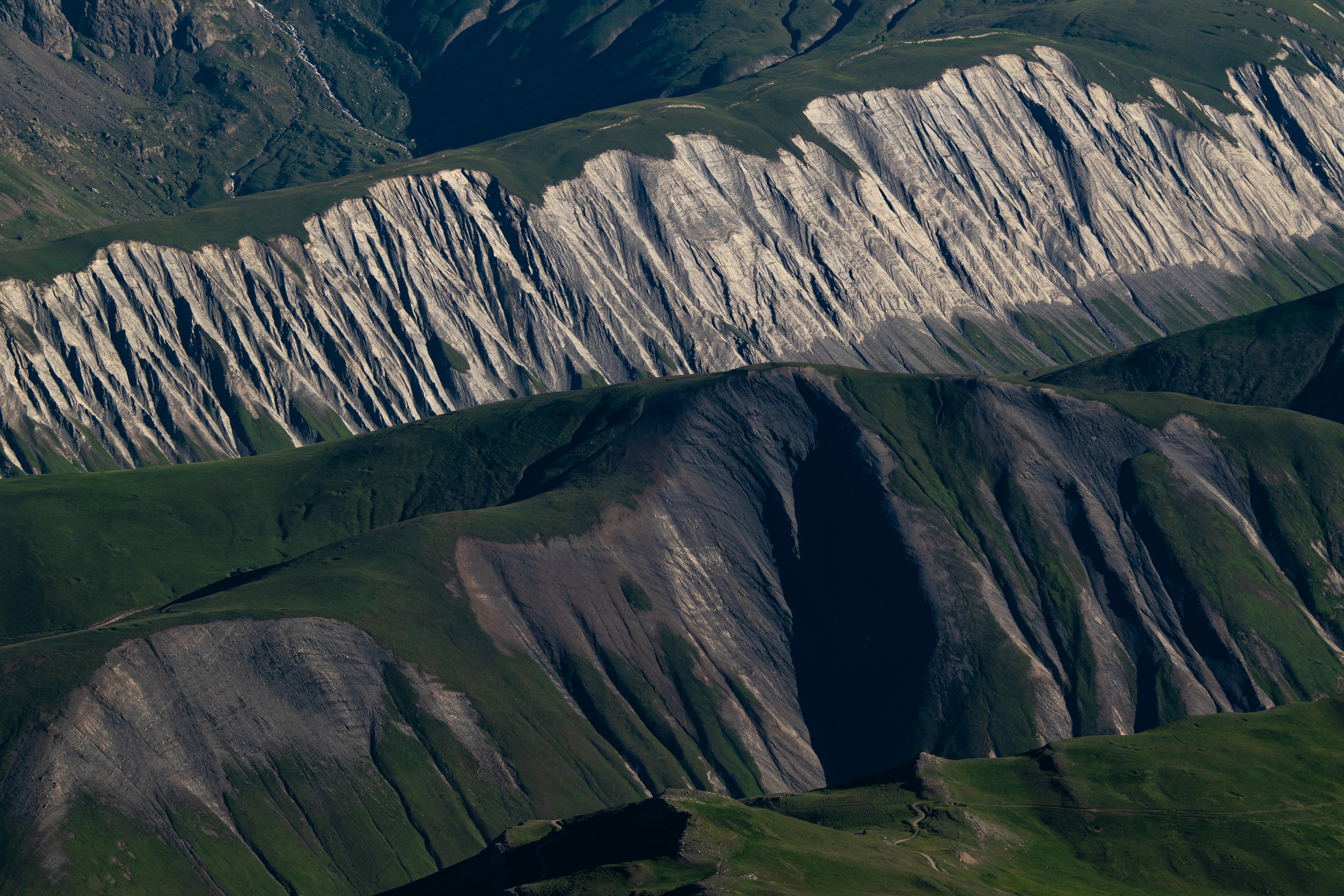 Les Deux Alpes - Massif des Écrins, Isère, France - NikonD5300 195mm 1/400 f/11 ISO 100
