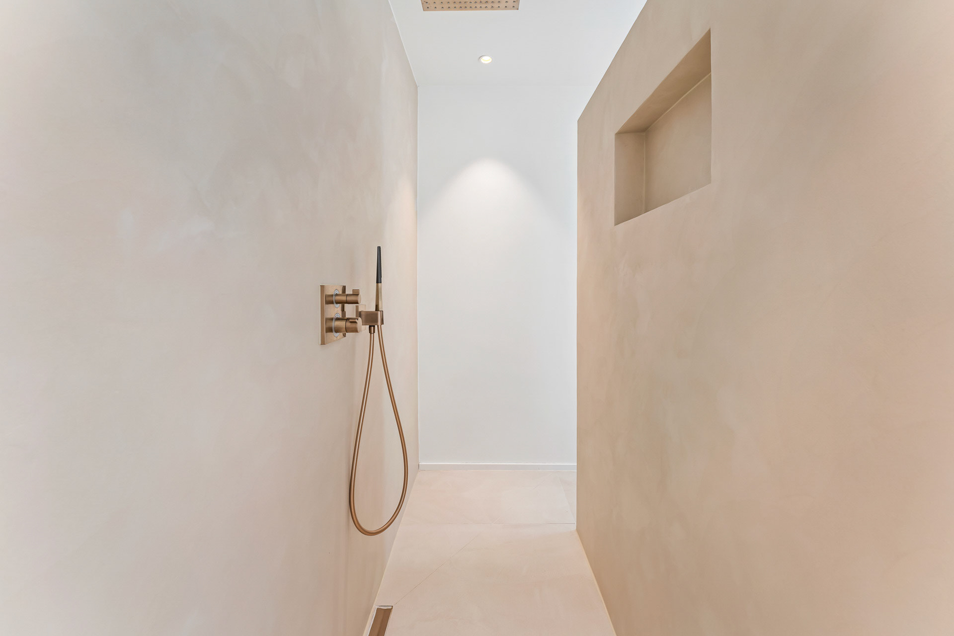 Aqua Sensa in badkamer en douche
