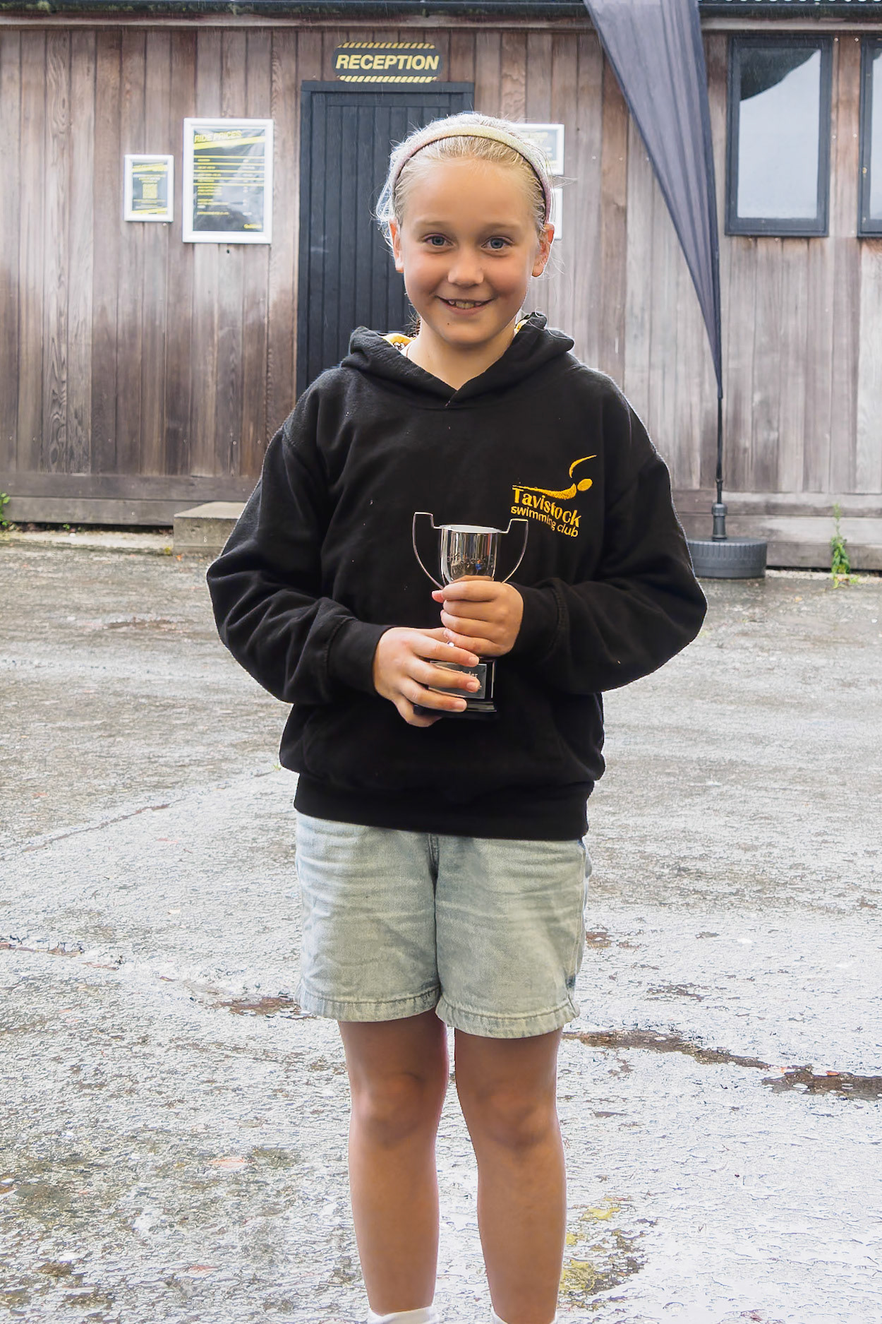 10 &amp; U girls' distance champion - Megan