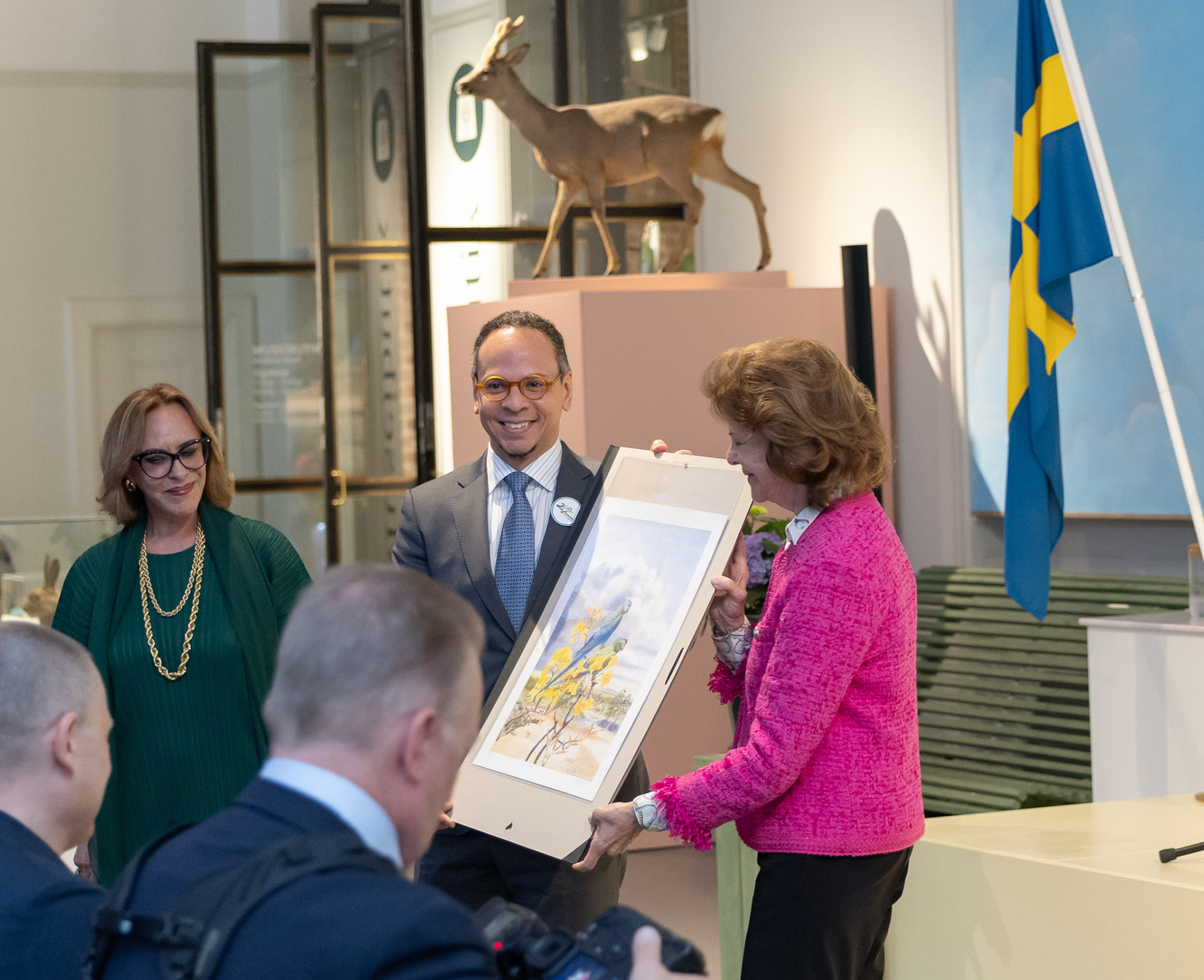 Queen Silvia of Sweden - Birds of Brazil © Isabella Ramalho