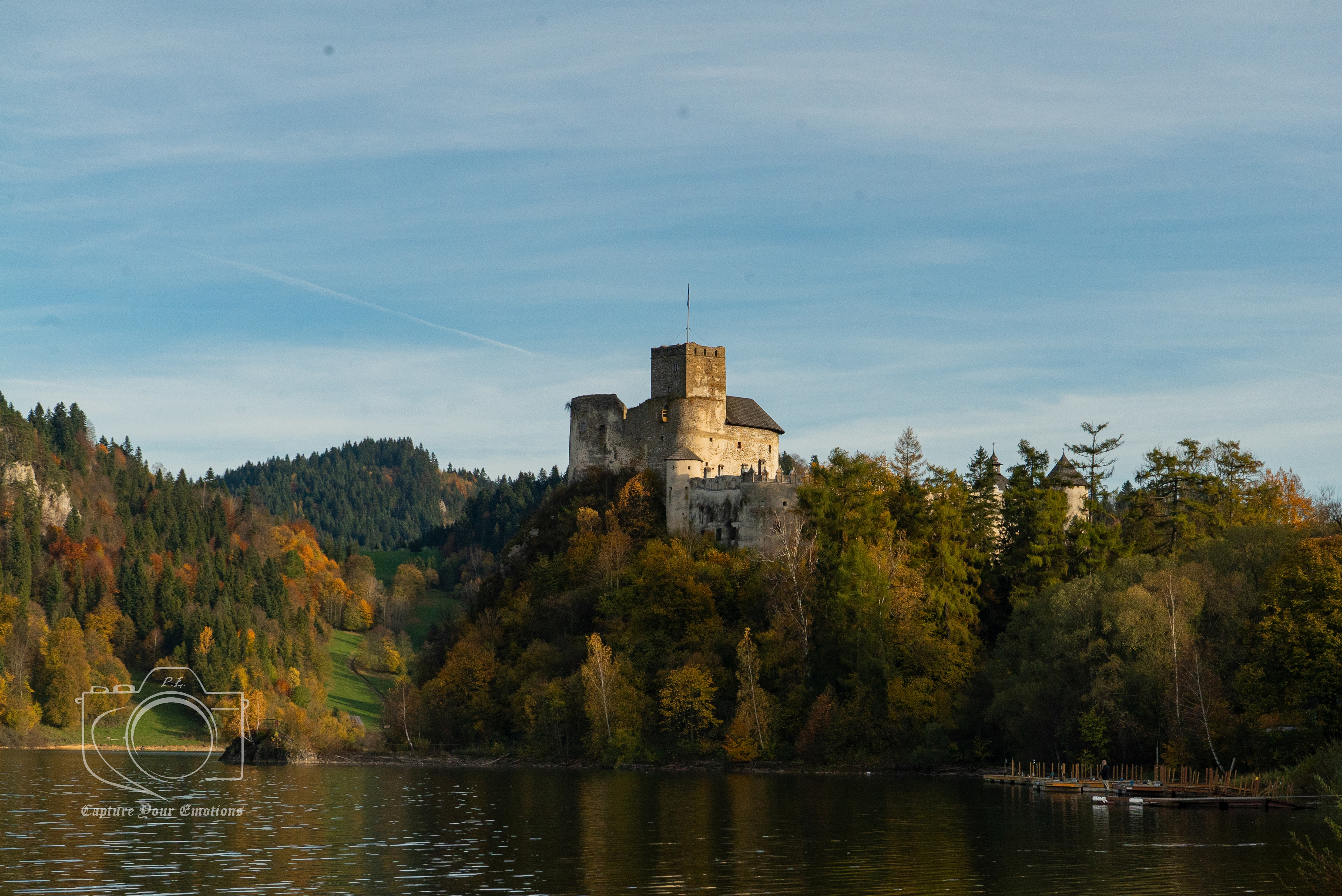 Czorsztyn Lake Castle Poland
