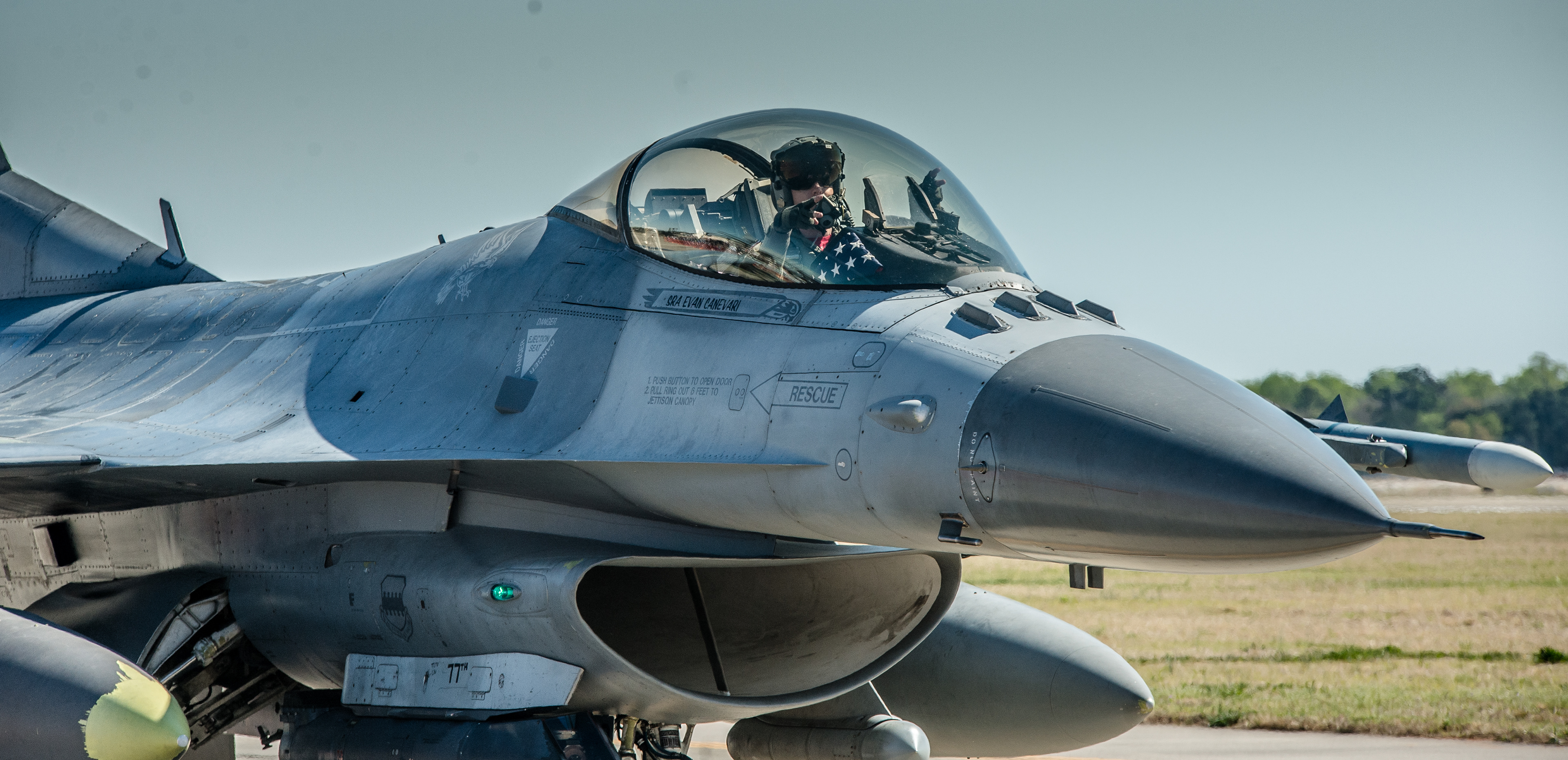 F-16 Fighting Falcon