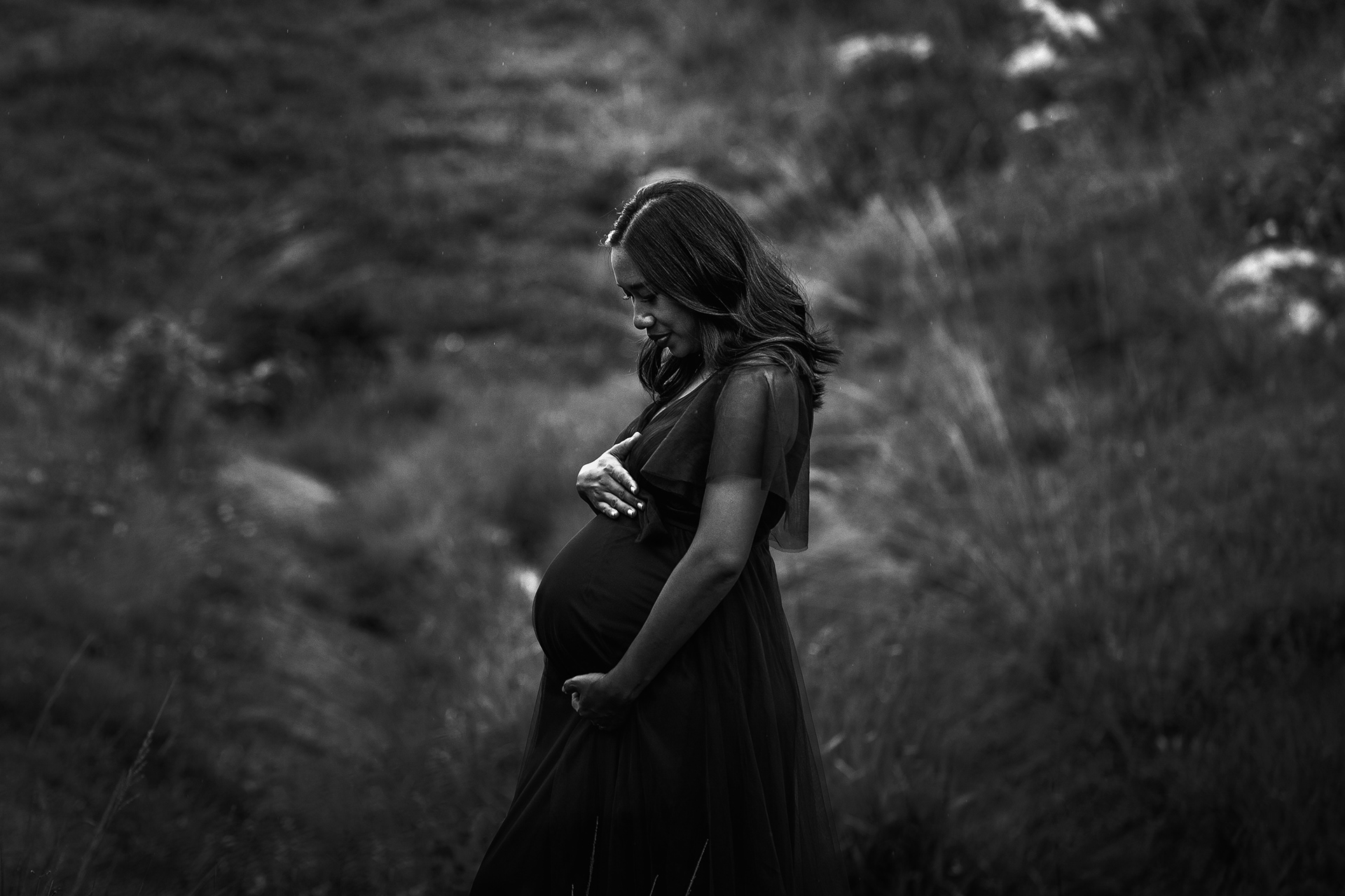 High quality maternity pregnancy fine-art portrait photography session in Phuket, Samui, Krabi, Phang Nga, Thailand by a professional photographer