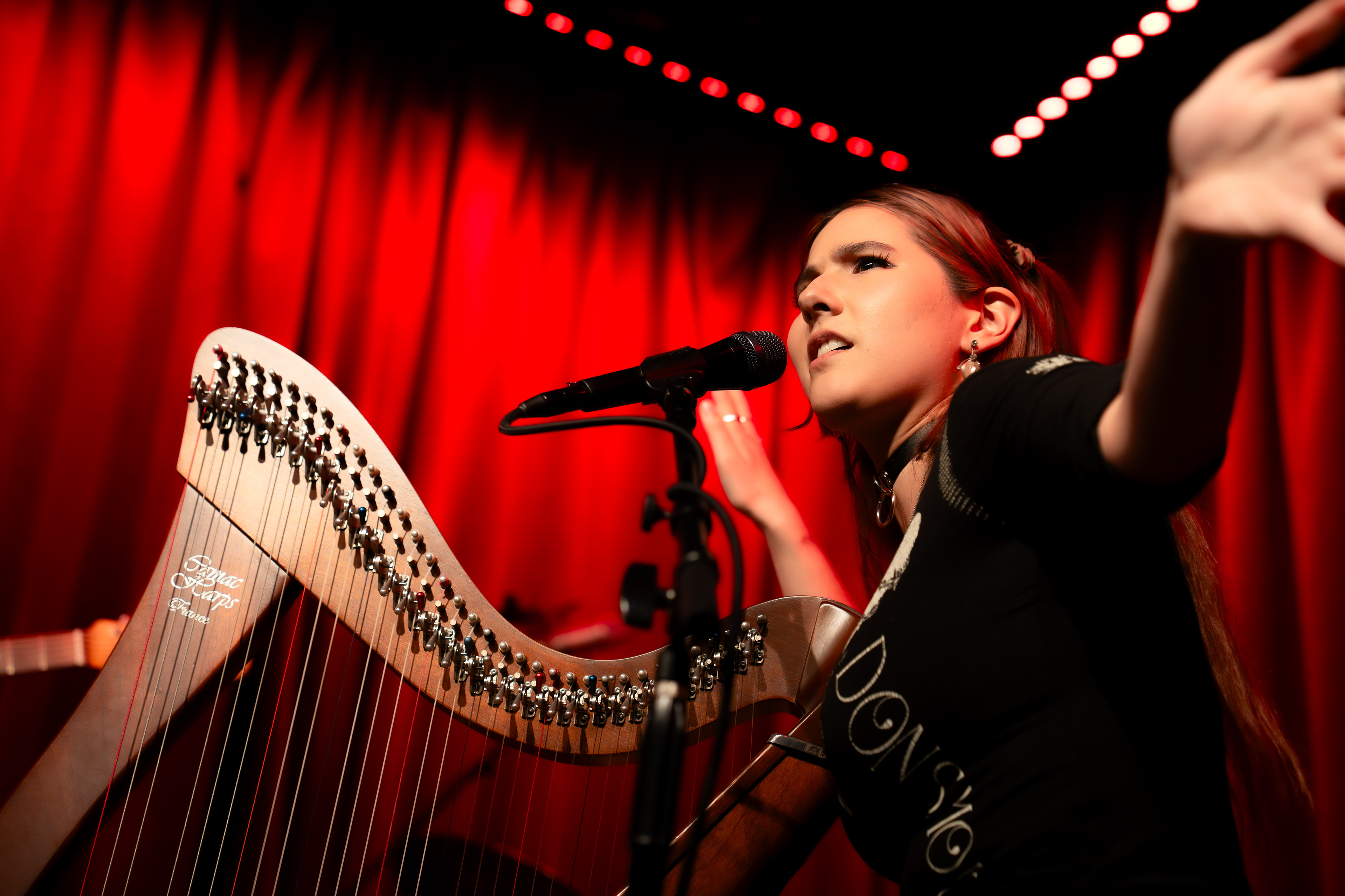 Izzy Spring @ The Hotel Cafe
