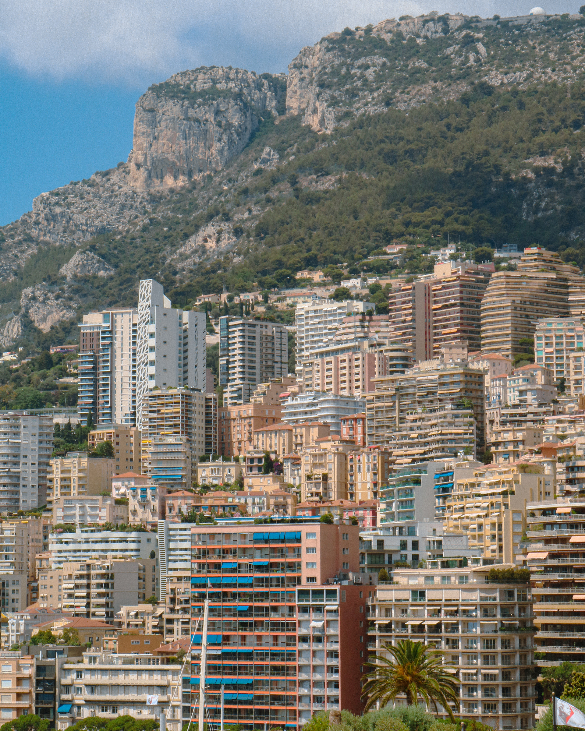 MONTE CARLO