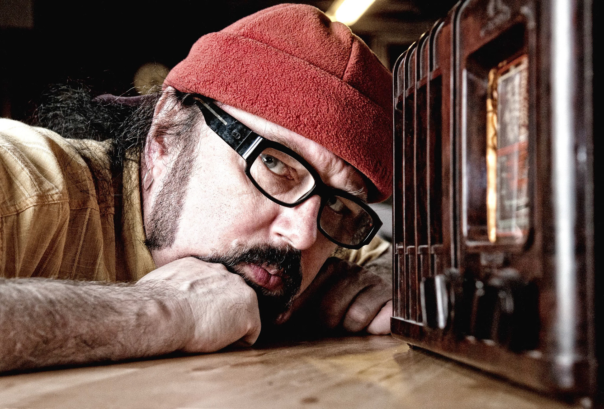 2010-10-19 Zbigniew Hołdys (ur. 19 grudnia 1951 w Lublinie) - polski wokalista, muzyk, kompozytor i instrumentalista, poeta, dziennikarz, grafik oraz scenarzysta filmowy. Lider, kompozytor i gitarzysta grupy muzycznej Perfect, której był współzałożycielem.