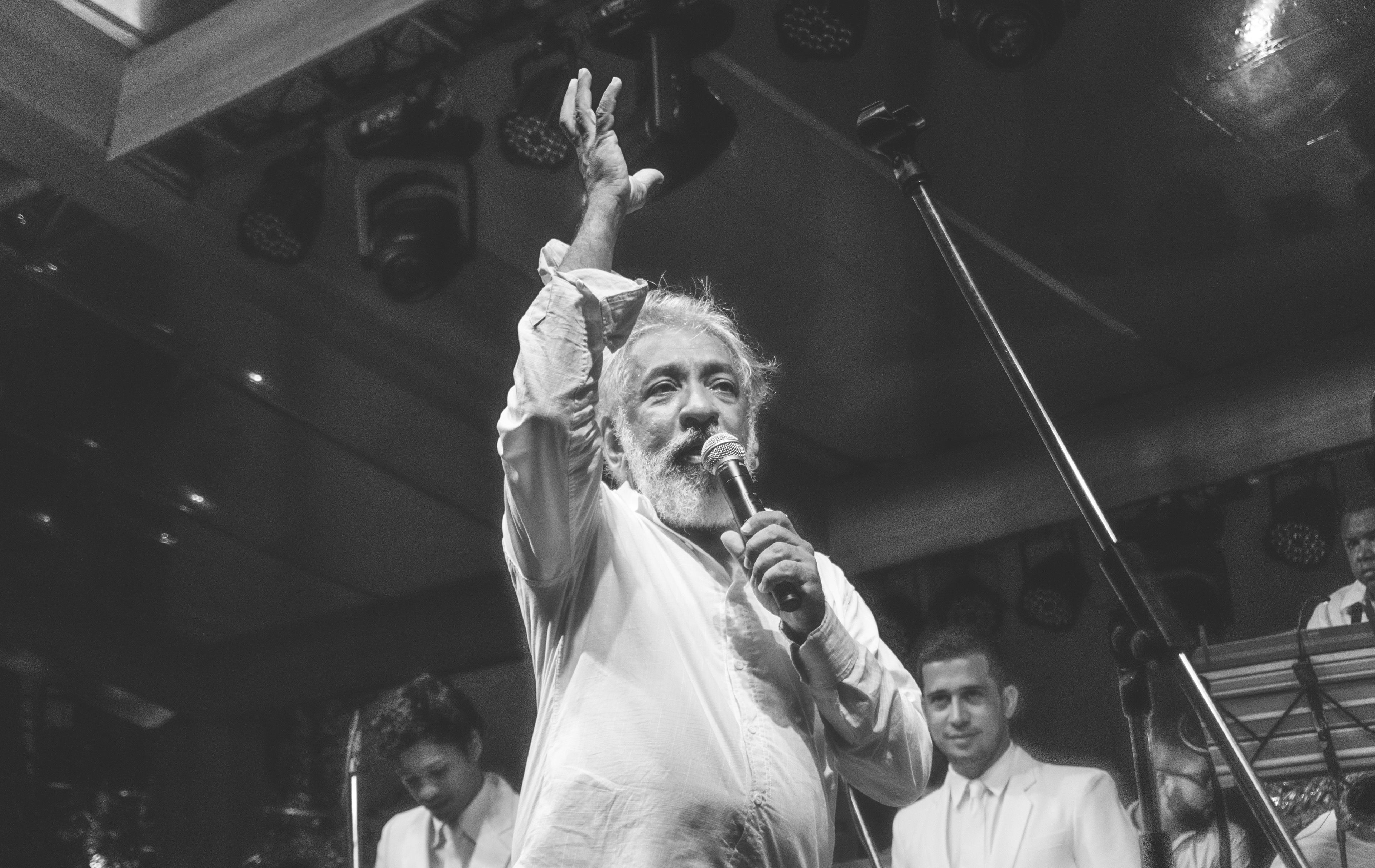 Orkestra Rumpilezz convida Caetano Veloso