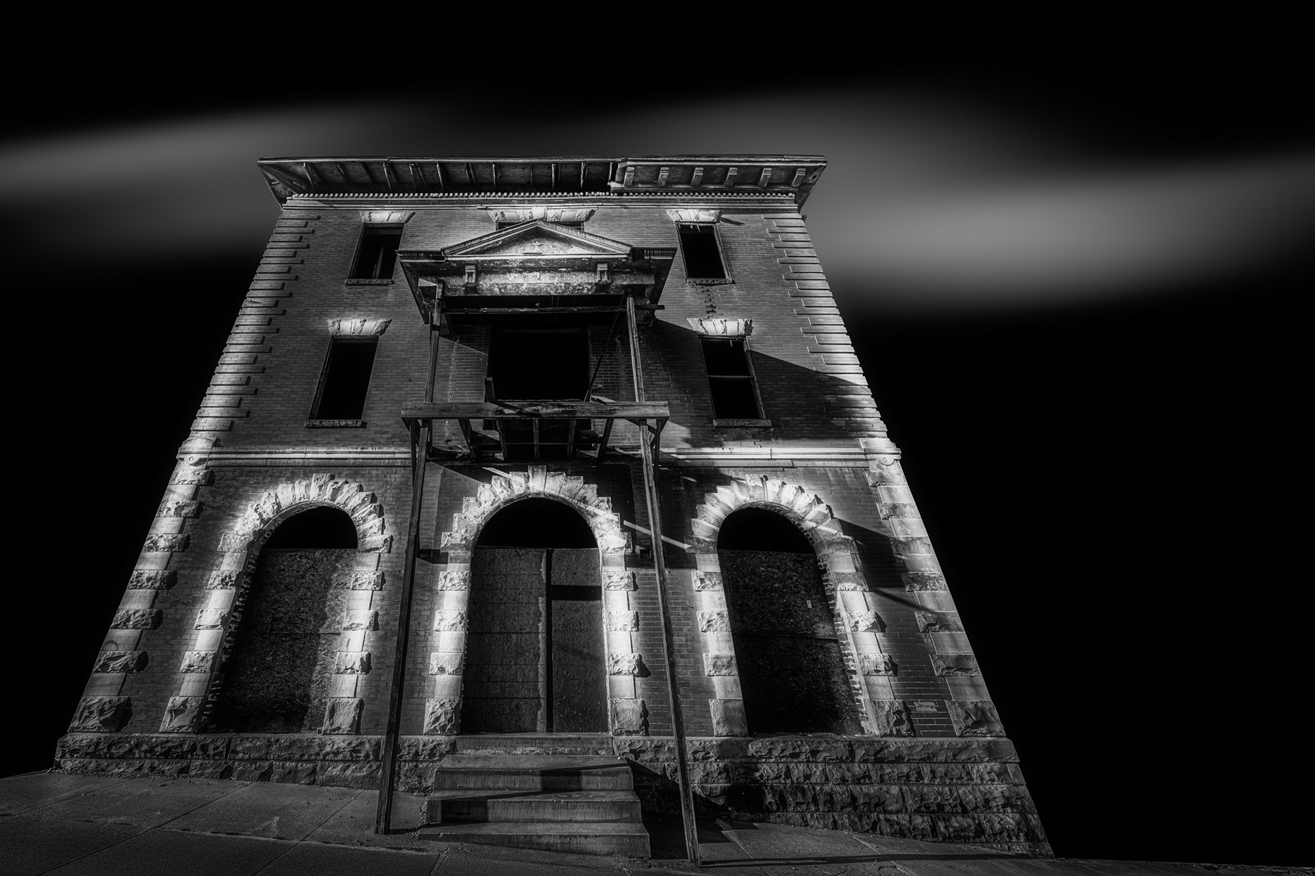 Knickerbocker Hotel, 228 Prospect Avenue