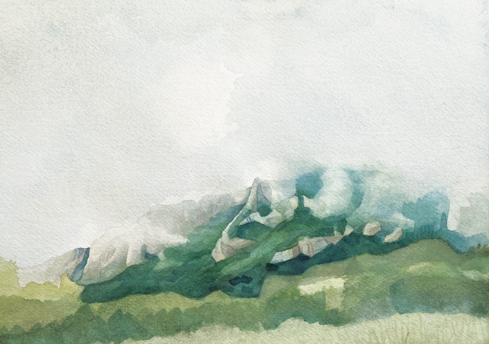 Montagne dans les nuages