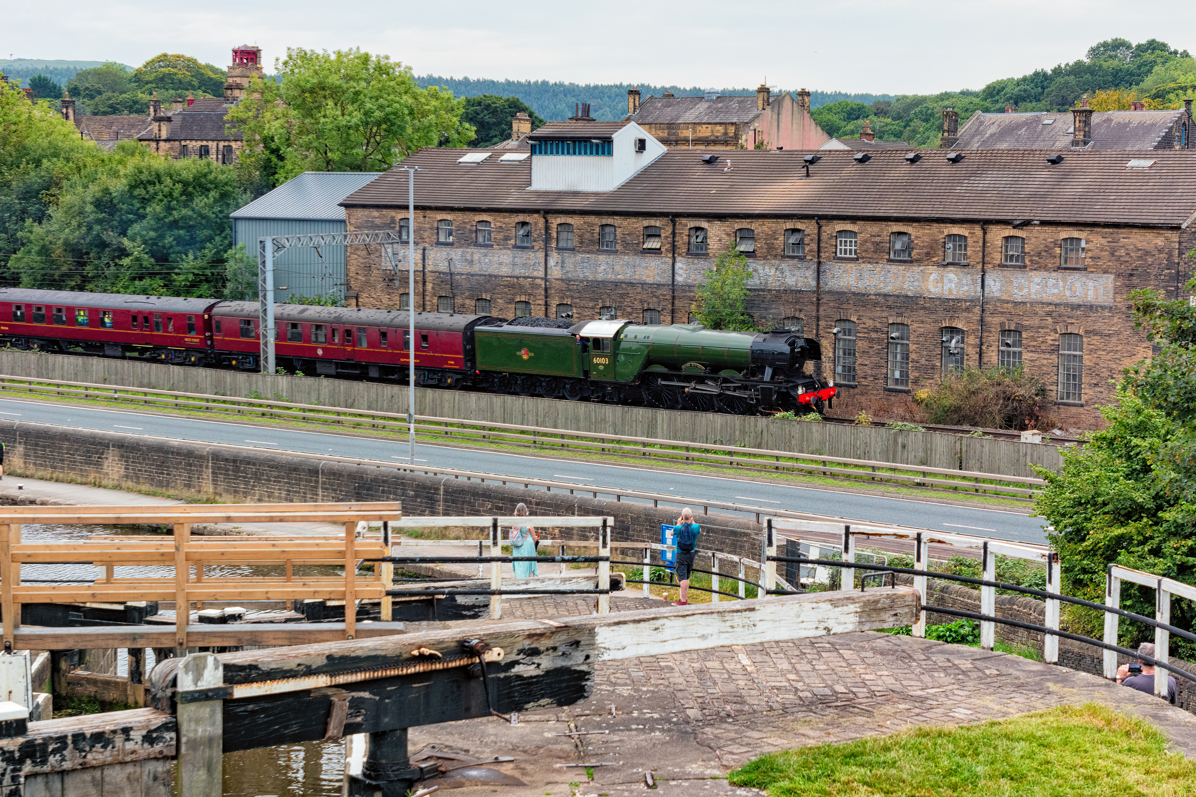 Flying Scotsman - Bingley - 9738